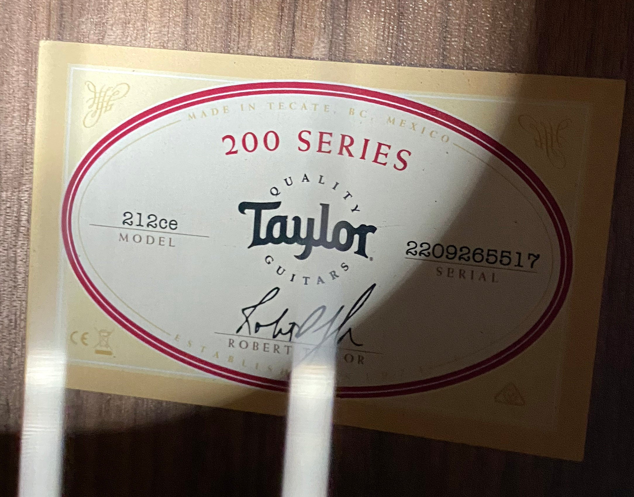 NEW! Taylor 212ce Grand Concert Acoustic-Electric Guitar Natural Finish - 4.1lbs - Authorized Dealer - G06226