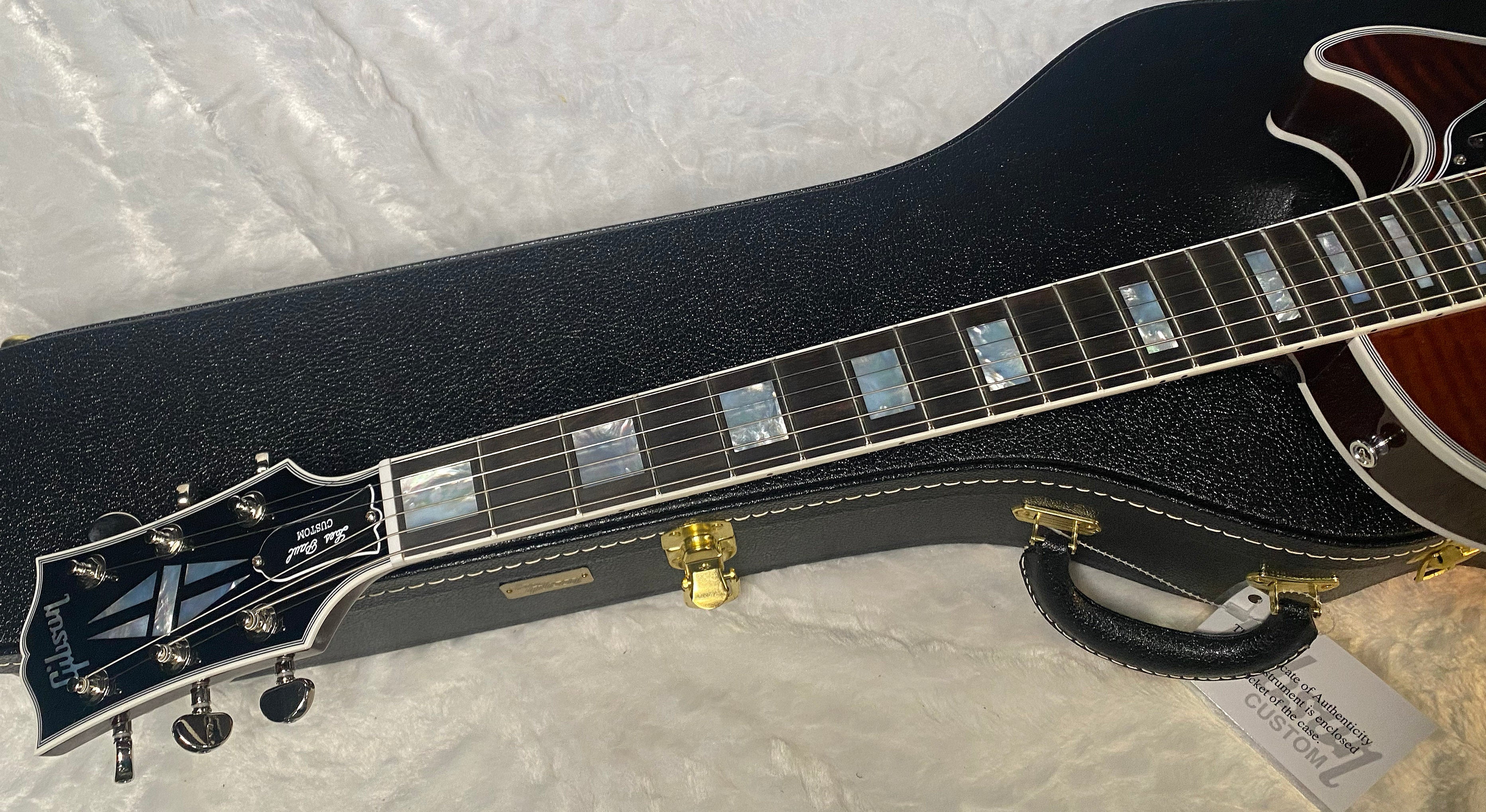 NEW! Gibson Dealer Select Custom Shop Les Paul Custom - Hand Picked AAA Figured Flame Top - Root Beer / Walnut Finish - Authorized Dealer - 9.4 lbs - G06950