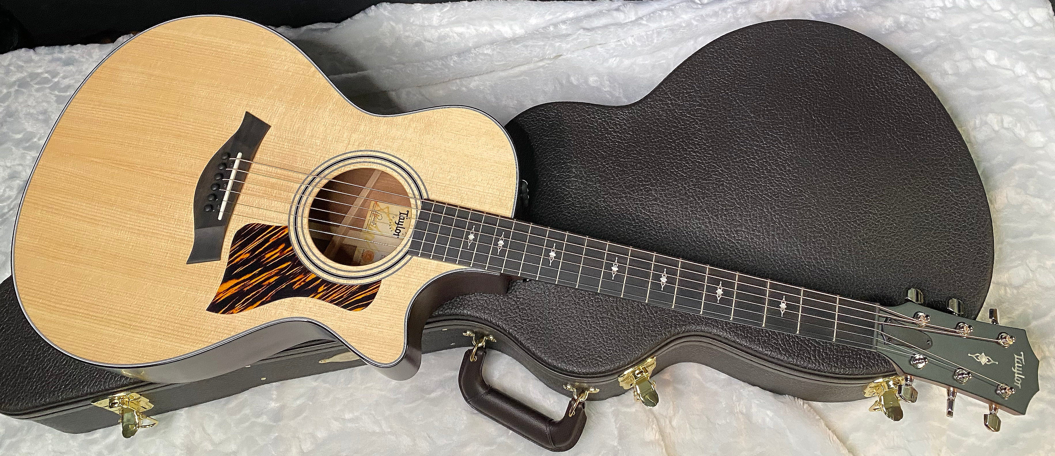 NEW! Taylor 312ce V-Class Grand Concert Acoustic-Electric Guitar - Natural - 4.3lbs - Authorized Dealer - G06220
