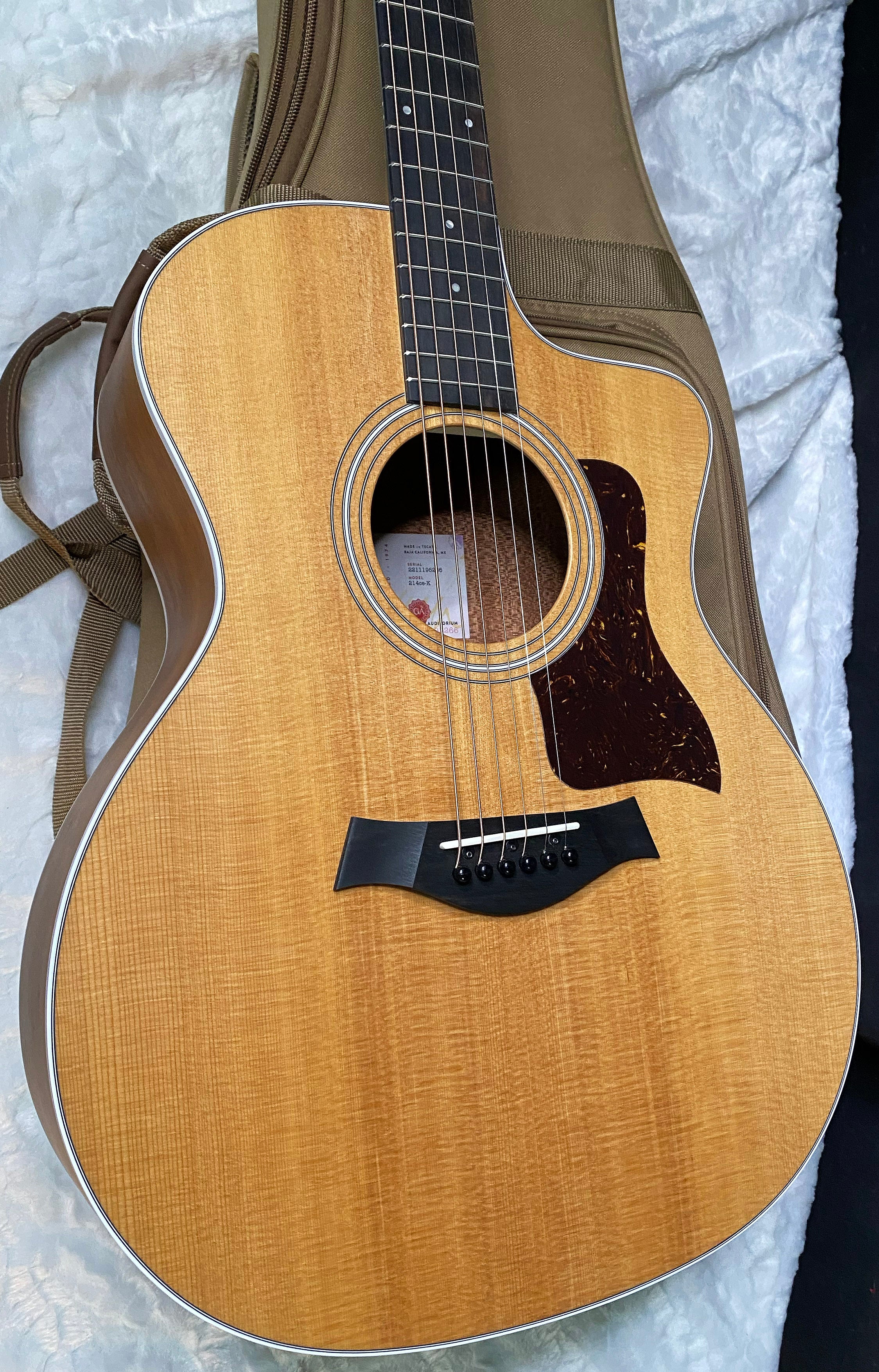 NEW! Taylor 214ce-K Koa Grand Auditorium Acoustic-Electric Guitar Natural Finish - 4.55lbs - Authorized Dealer - G06221