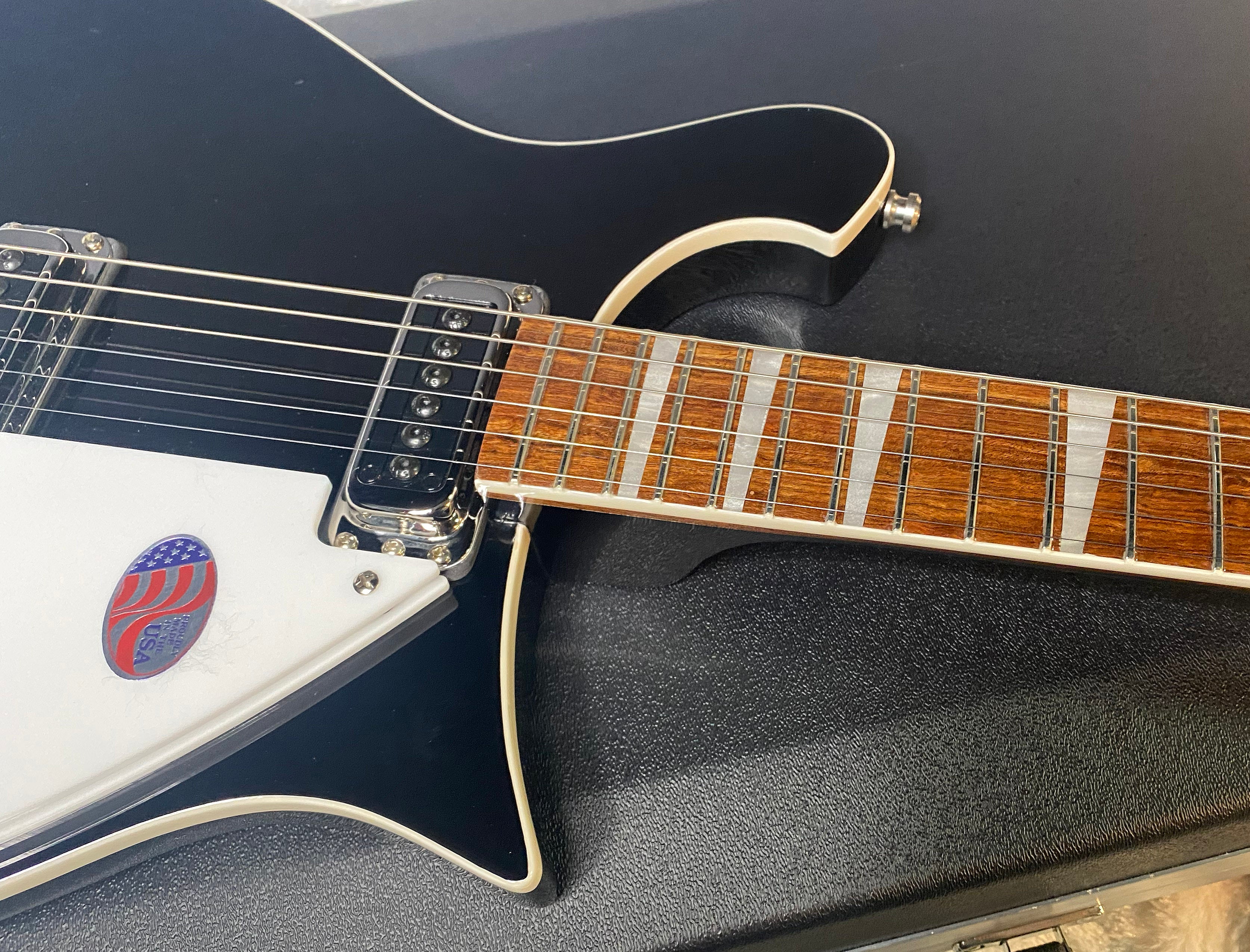 NEW Rickenbacker 620 Jet Glo JG - Authorized Dealer - In-Stock! 8 lbs -G06951