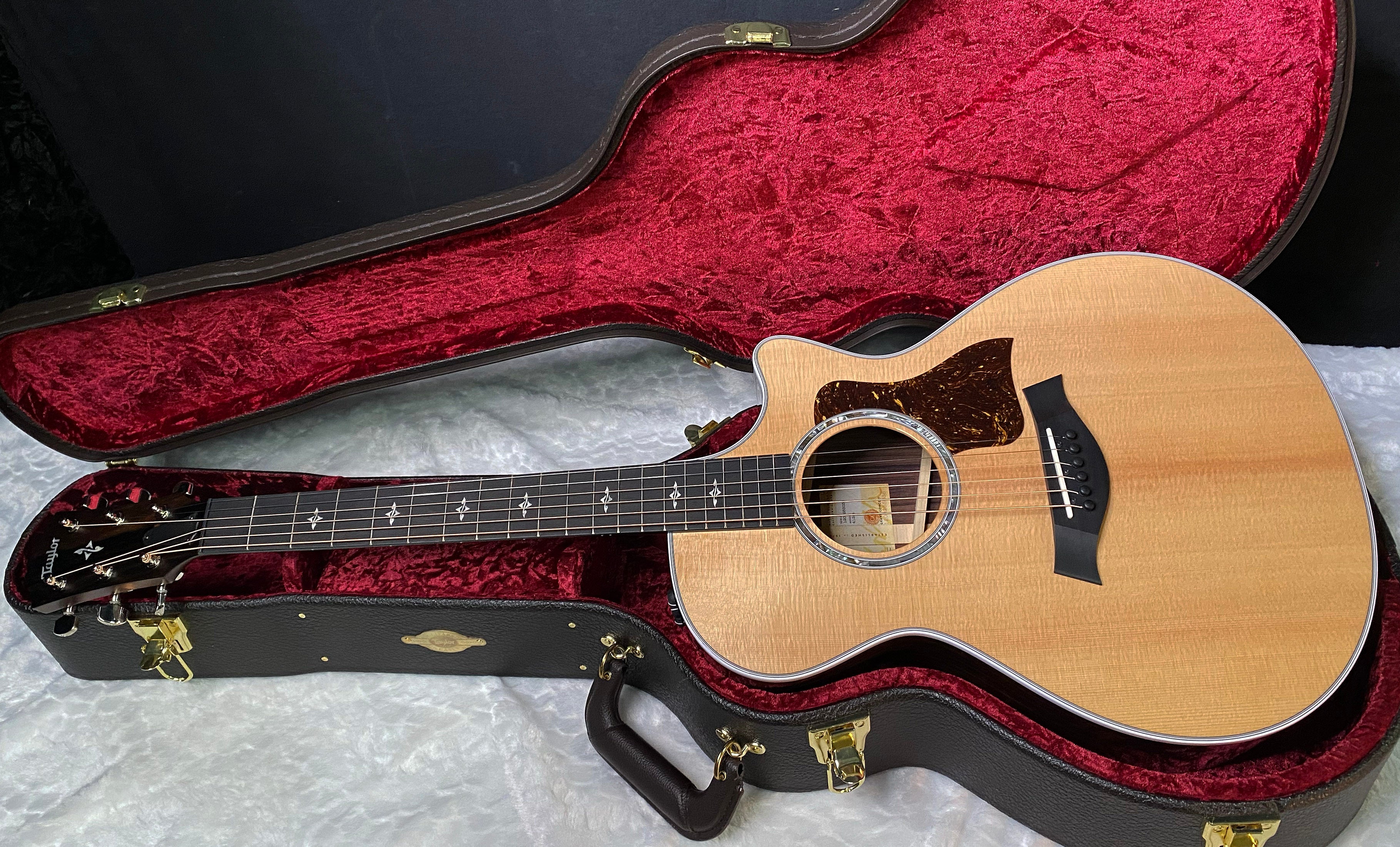NEW! Taylor 412ce V-Class Acoustic-Electric Guitar - Natural - Authorized Dealer - 4.7 lbs - G06218
