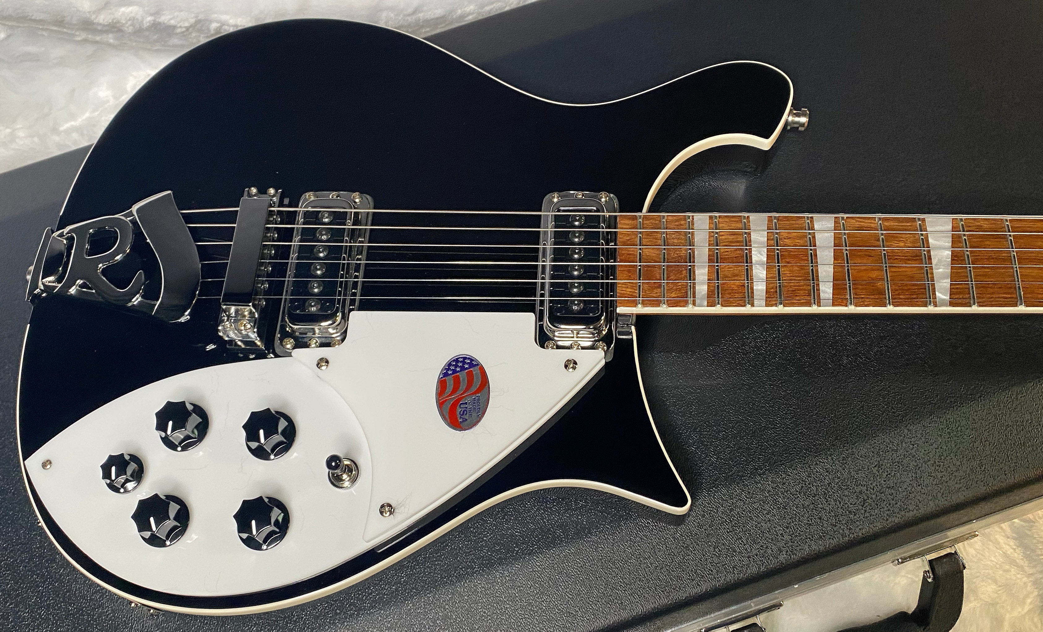 NEW Rickenbacker 620 Jet Glo JG - Authorized Dealer - In-Stock! 7.9 lbs -G06952