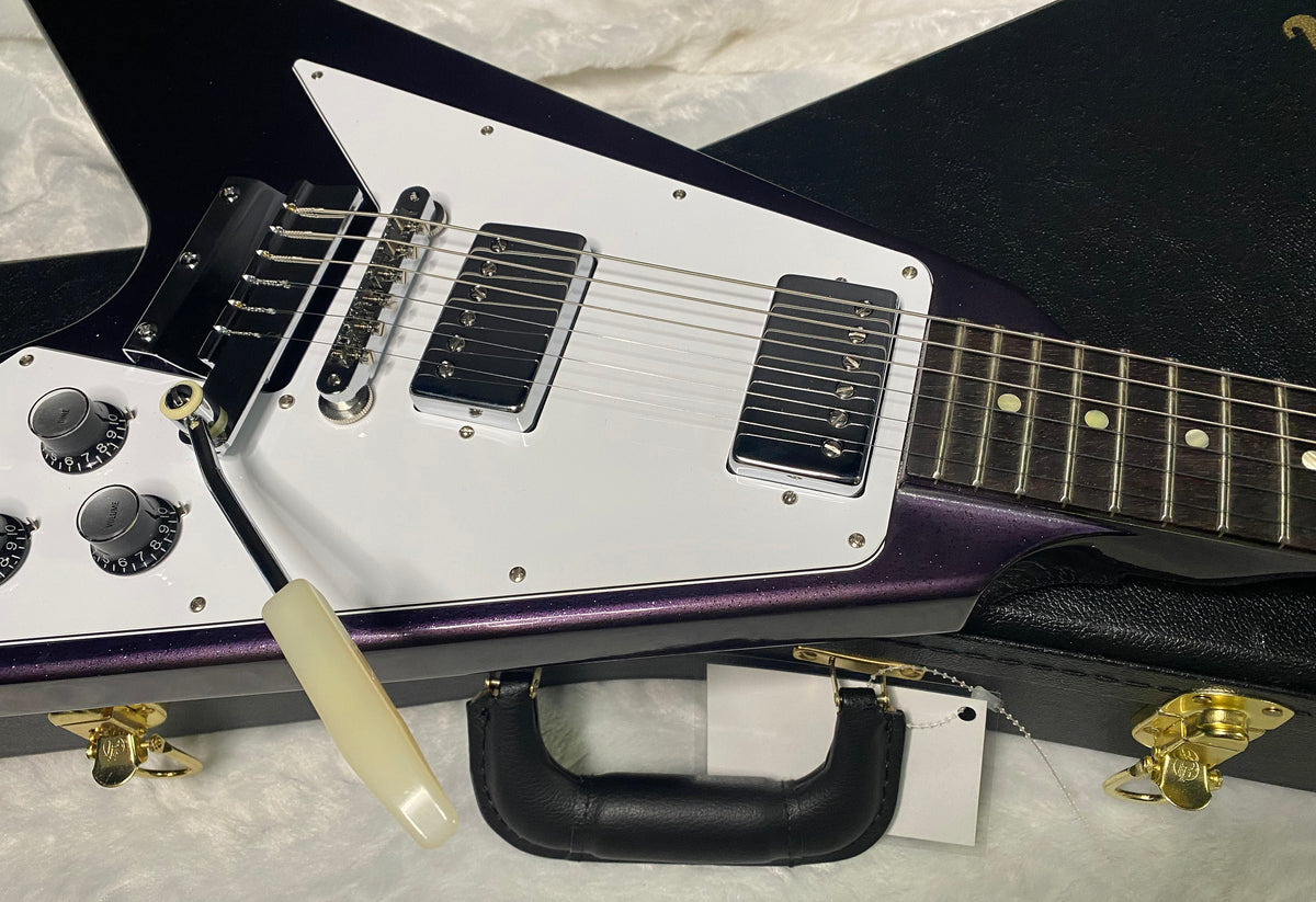 NEW! Gibson Custom 1967 Flying V Purple Sparkle - Short Maestro Trem -Only 7lbs - Authorized Dealer - Ultra RARE! Dealer Select - G07670