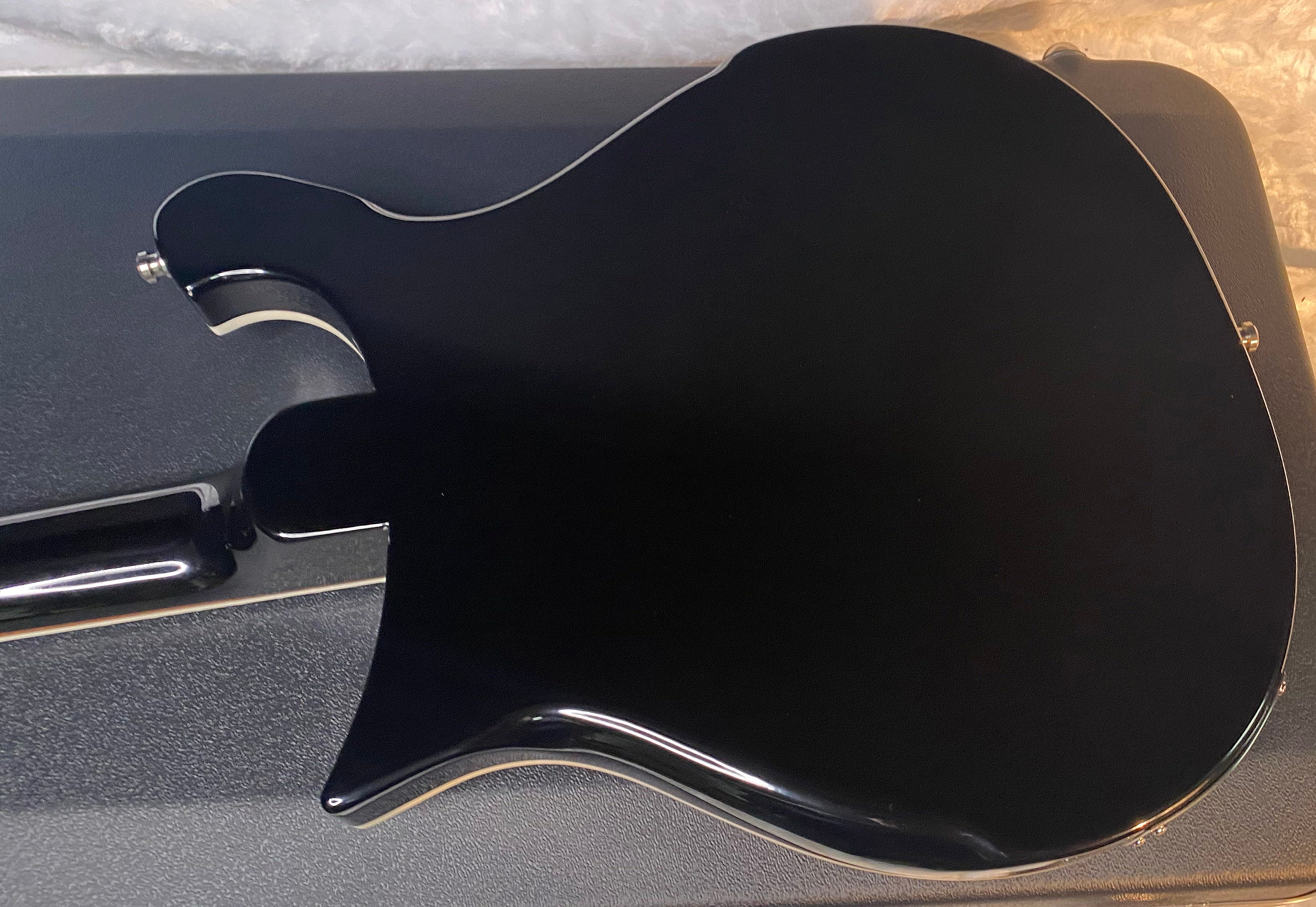 NEW Rickenbacker 620 Jet Glo JG - Authorized Dealer - In-Stock! 7.9 lbs -G06952