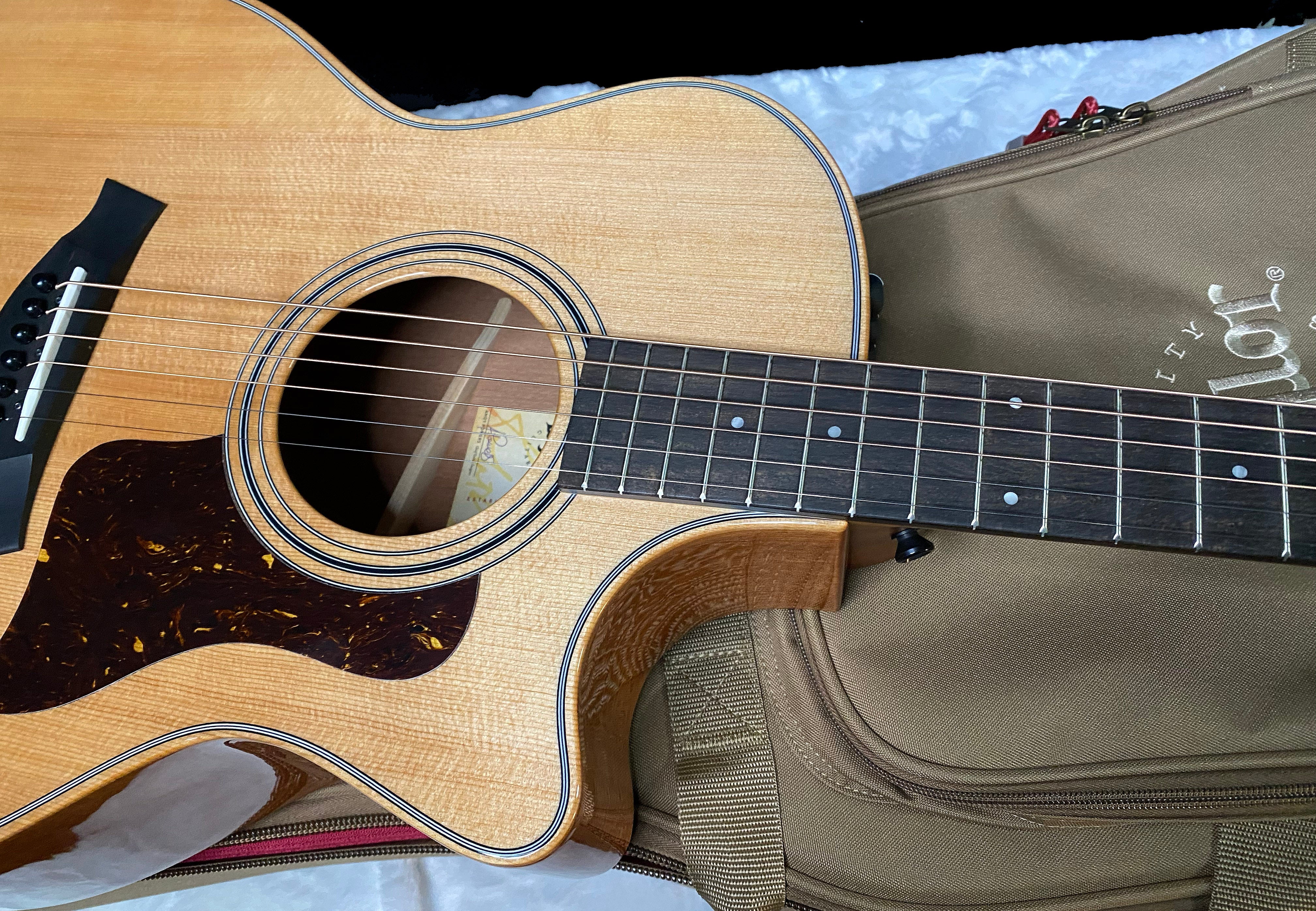 NEW! Taylor 314ce Studio Acoustic-Electric Guitar - Natural - Authorized Dealer - 4.45lbs - G06231