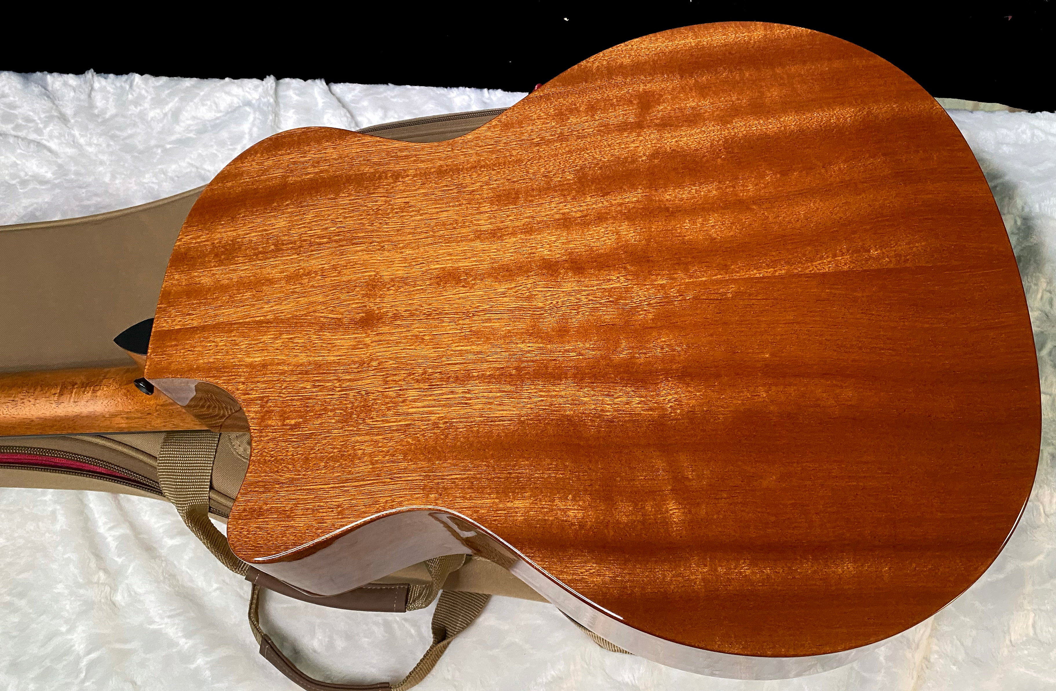 NEW! Taylor 314ce Studio Acoustic-Electric Guitar - Natural - Authorized Dealer - 4.6lbs - G06233