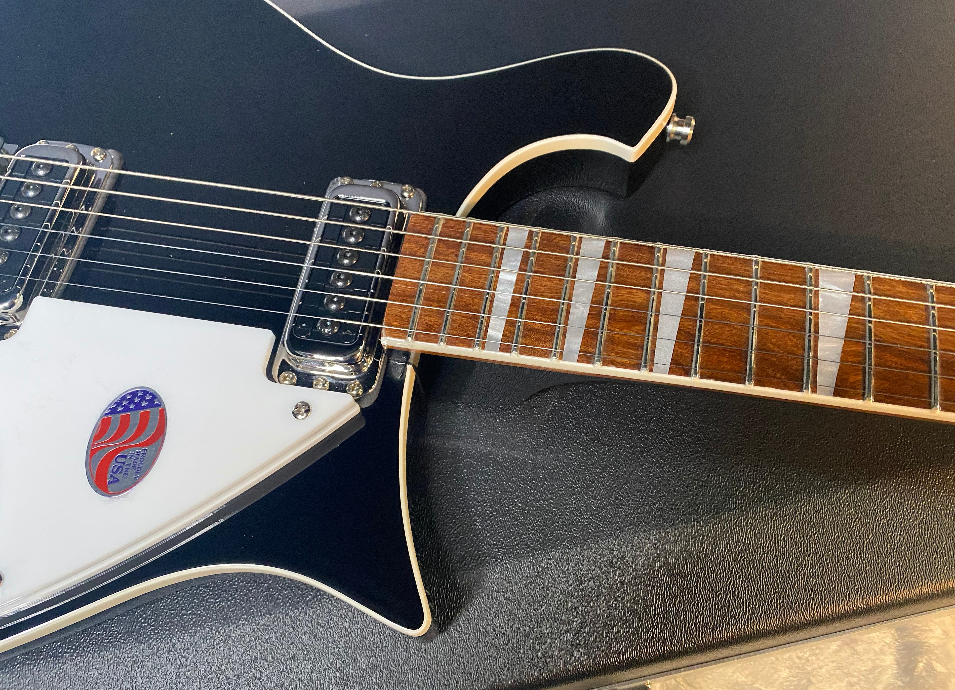 NEW Rickenbacker 620 Jet Glo JG - Authorized Dealer - In-Stock! 7.85 lbs - G06958