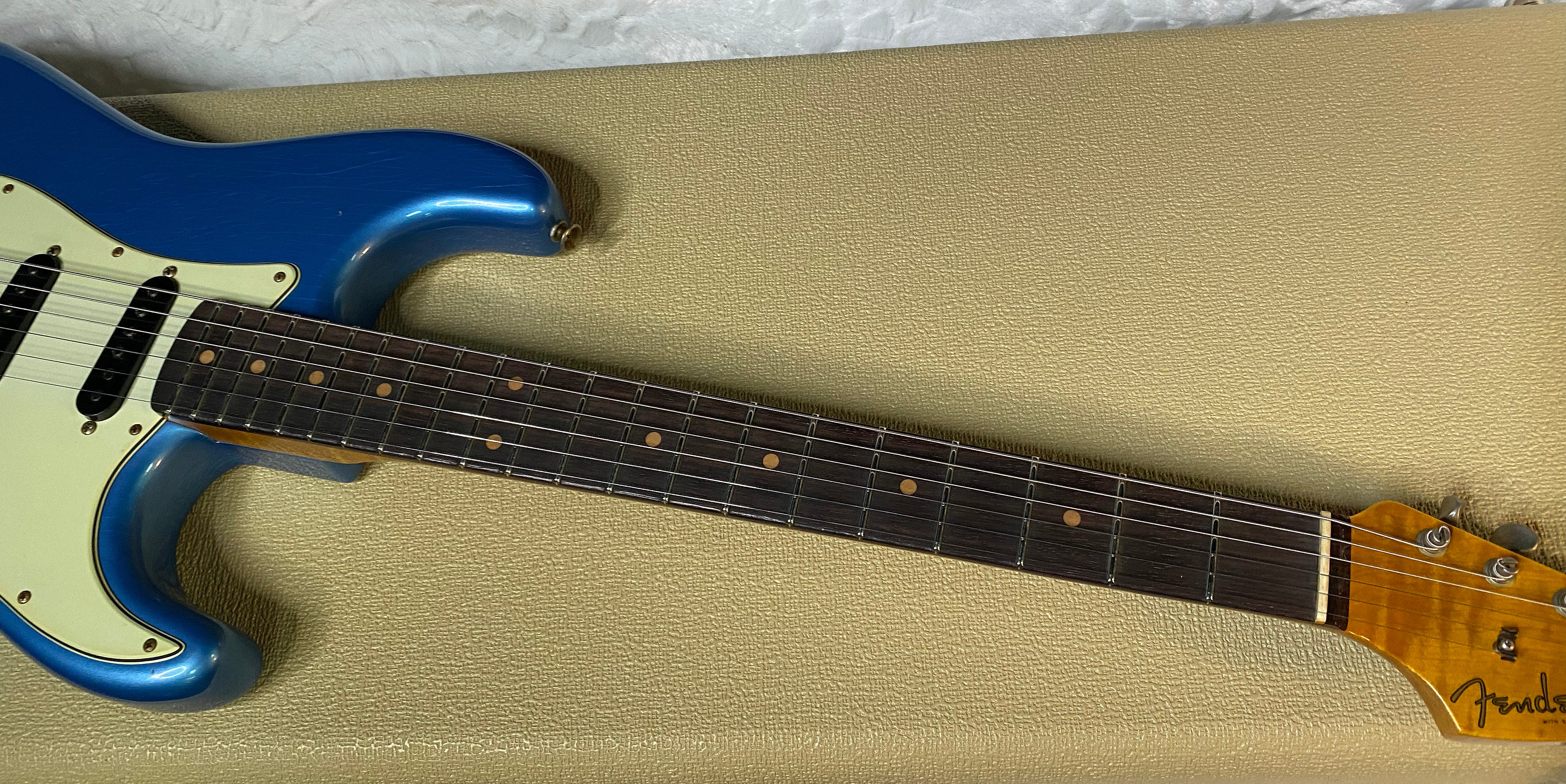 NEW ! Fender Custom Shop ' 62 Stratocaster Bizarre Guitar Exclusive Flamethrower - Journeyman Relic - Super Limited Edition - Lake Placid Blue - AAAA Flamed Maple Neck - Authorized Dealer - G05505