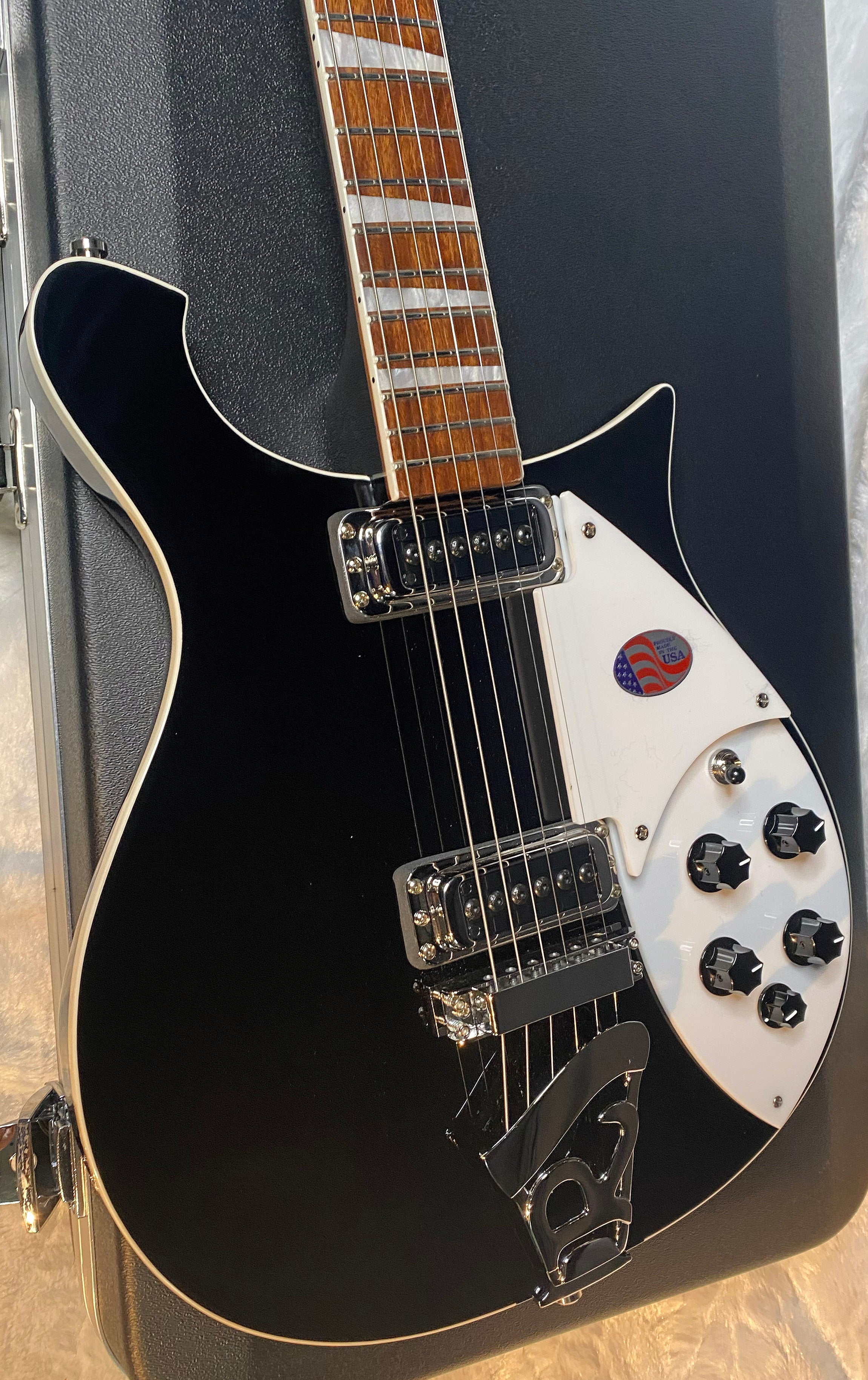 NEW Rickenbacker 620 Jet Glo JG - Authorized Dealer - In-Stock! 7.85 lbs - G06958