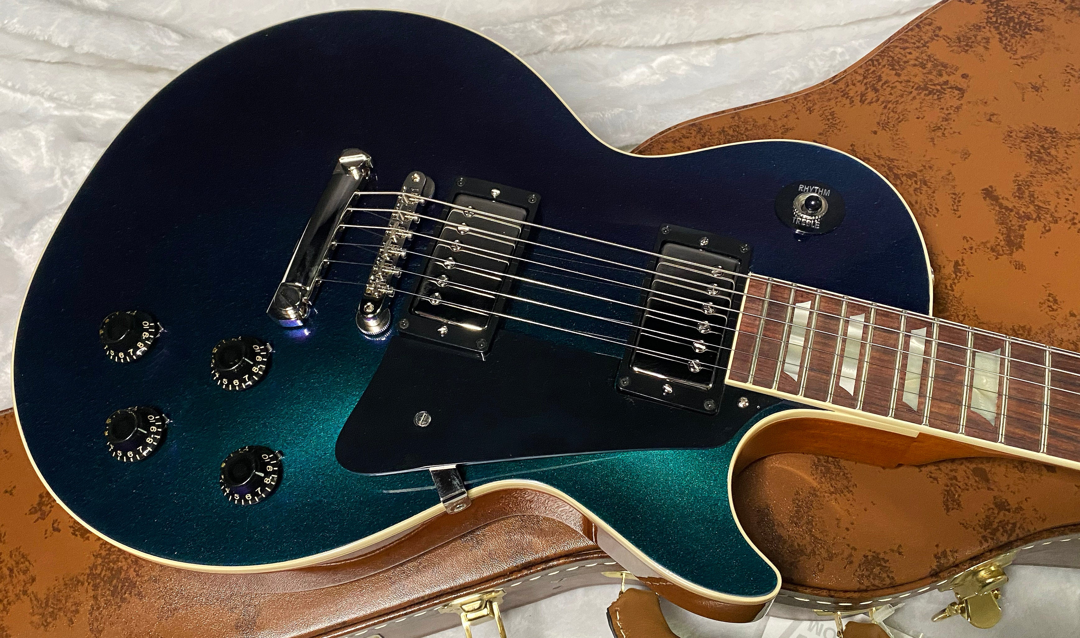 NEW Gibson Custom "Greatest Hits: Volume II Collection" 1957 Les Paul Reissue - Hemisphere Shift Top Gloss - Authorized Dealer - 9 lbs - G07674