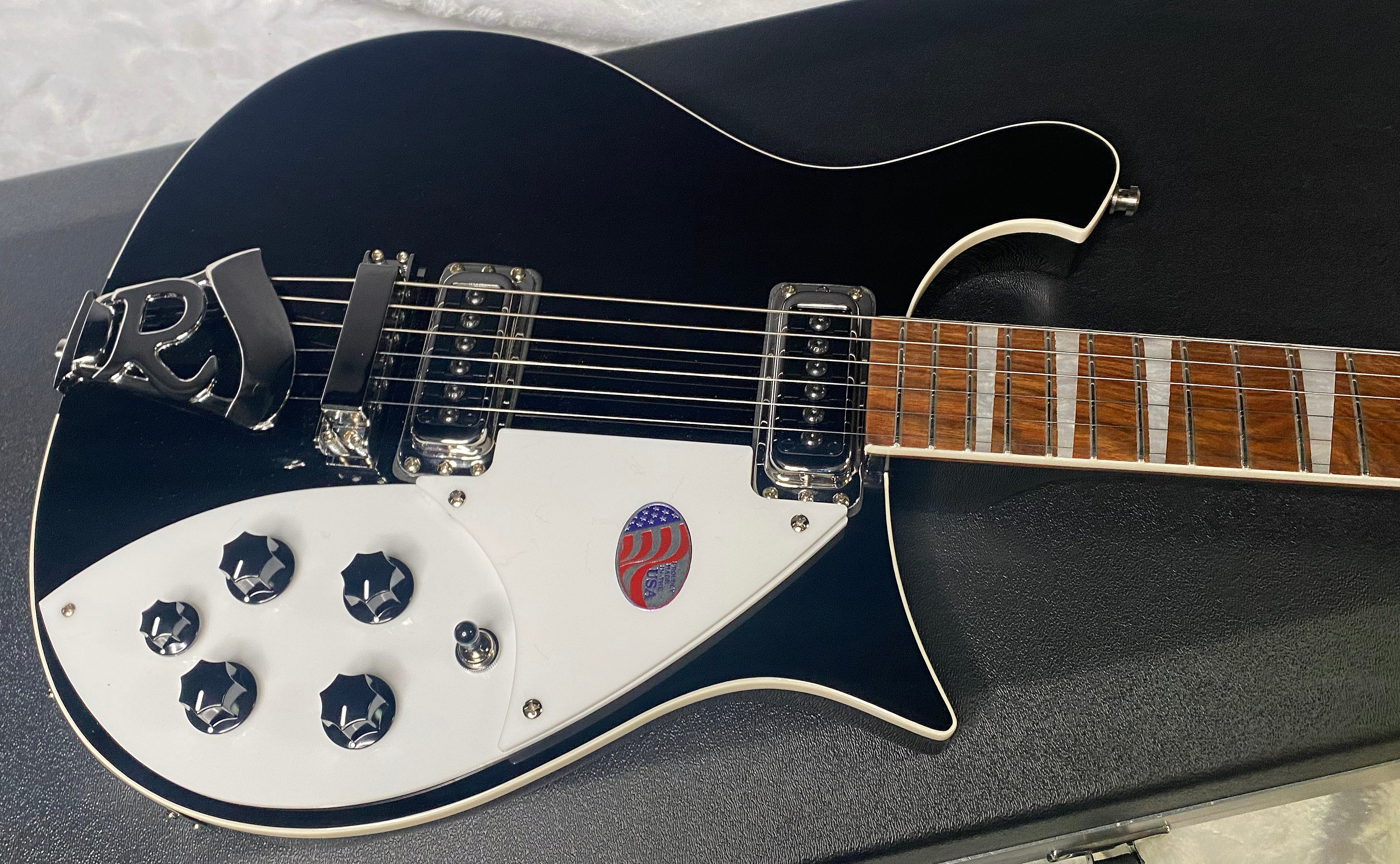 NEW Rickenbacker 620 Jet Glo JG - Authorized Dealer - In-Stock! 8.1 lbs -G06956