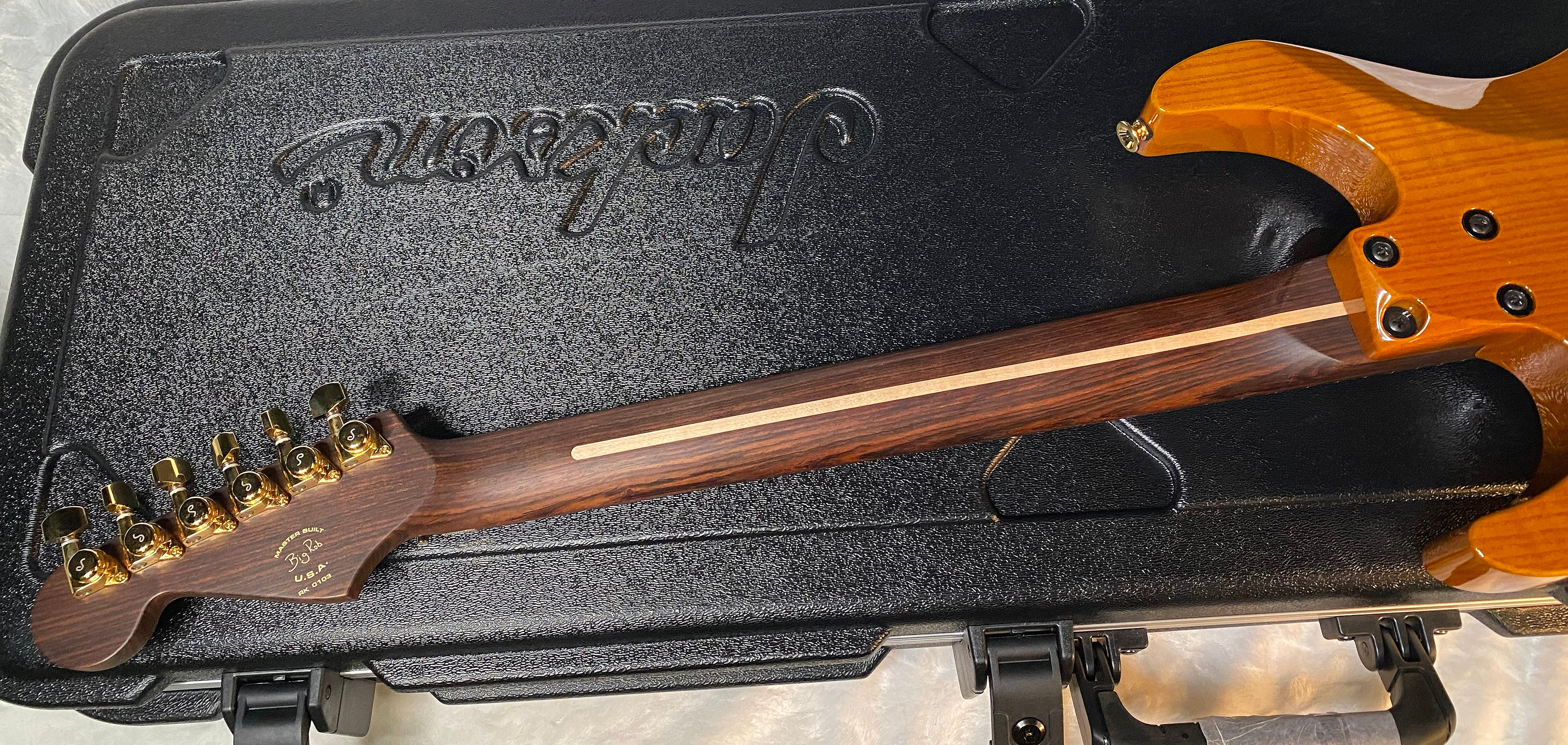 NEW ! Jackson Custom Shop DK24 Dinky - Figured Sassafras - Master Built by Big Rob - EMG Pick-UPs - 8 lbs - G05529 - WOW!