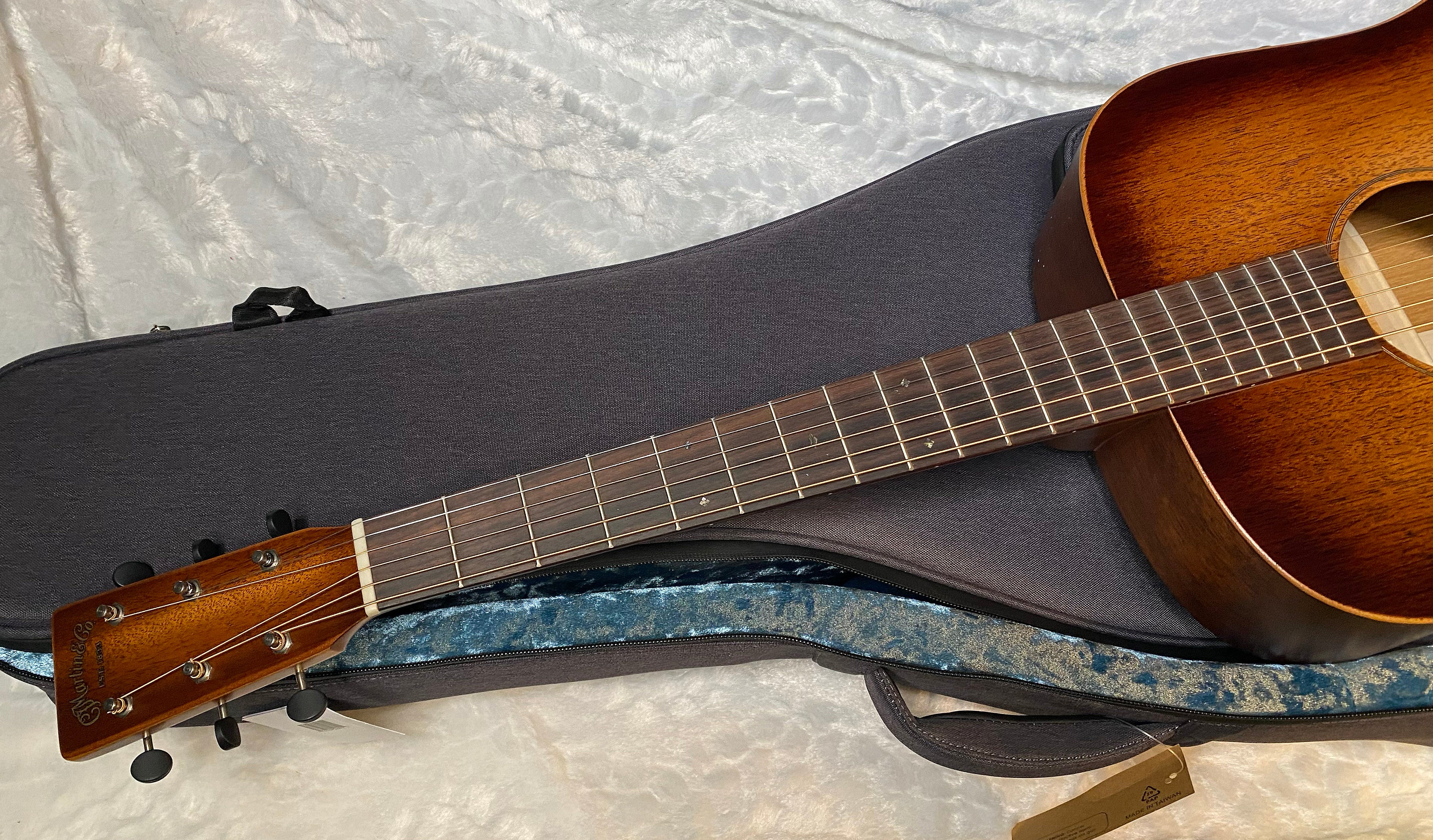 NEW ! Martin D15M StreetMaster Acoustic Guitar - Mahogany Burst - 3.8 lbs - Authorized Dealer - G05536