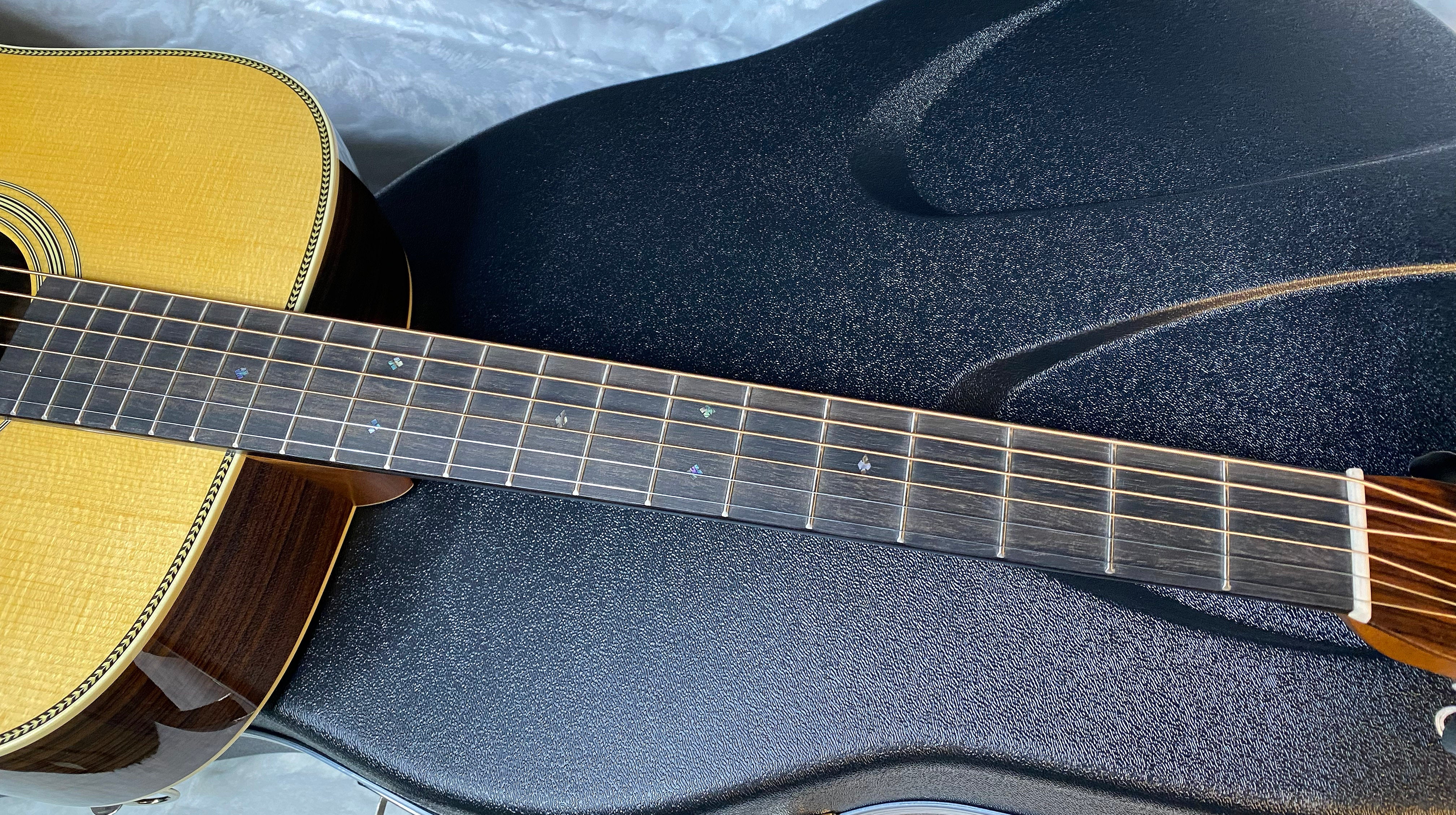 NEW! Martin HD-28 Standard Series Acoustic Guitar - Natural with Aging Toner (2025) 10Y25HD28 - Authorized Dealer - 4.3lbs - G05511