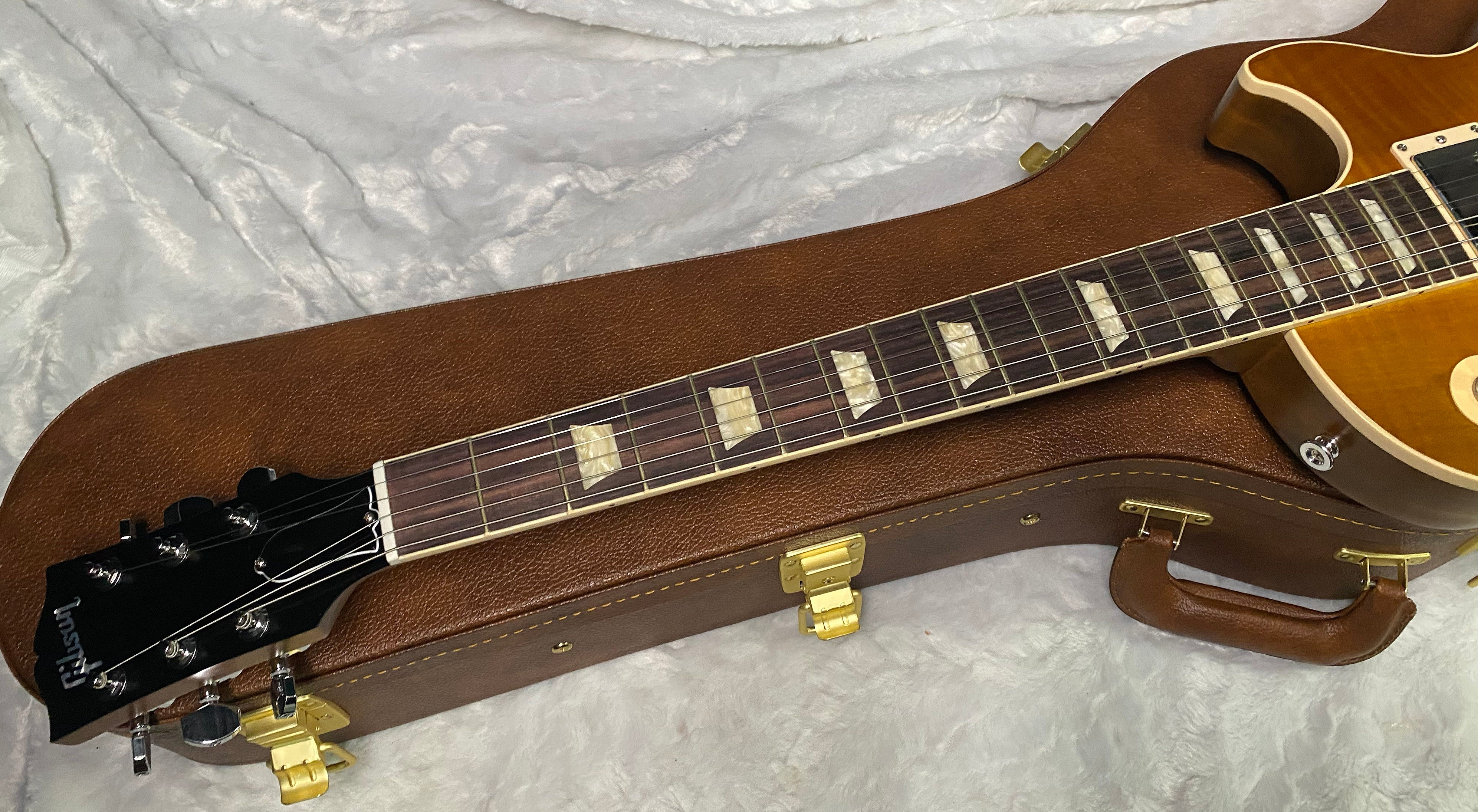 NEW ! Gibson Kirk Hammett "Greeny” Les Paul Standard﻿﻿ Greeny Burst - Only 8.45lbs - Authorized Dealer - G07671