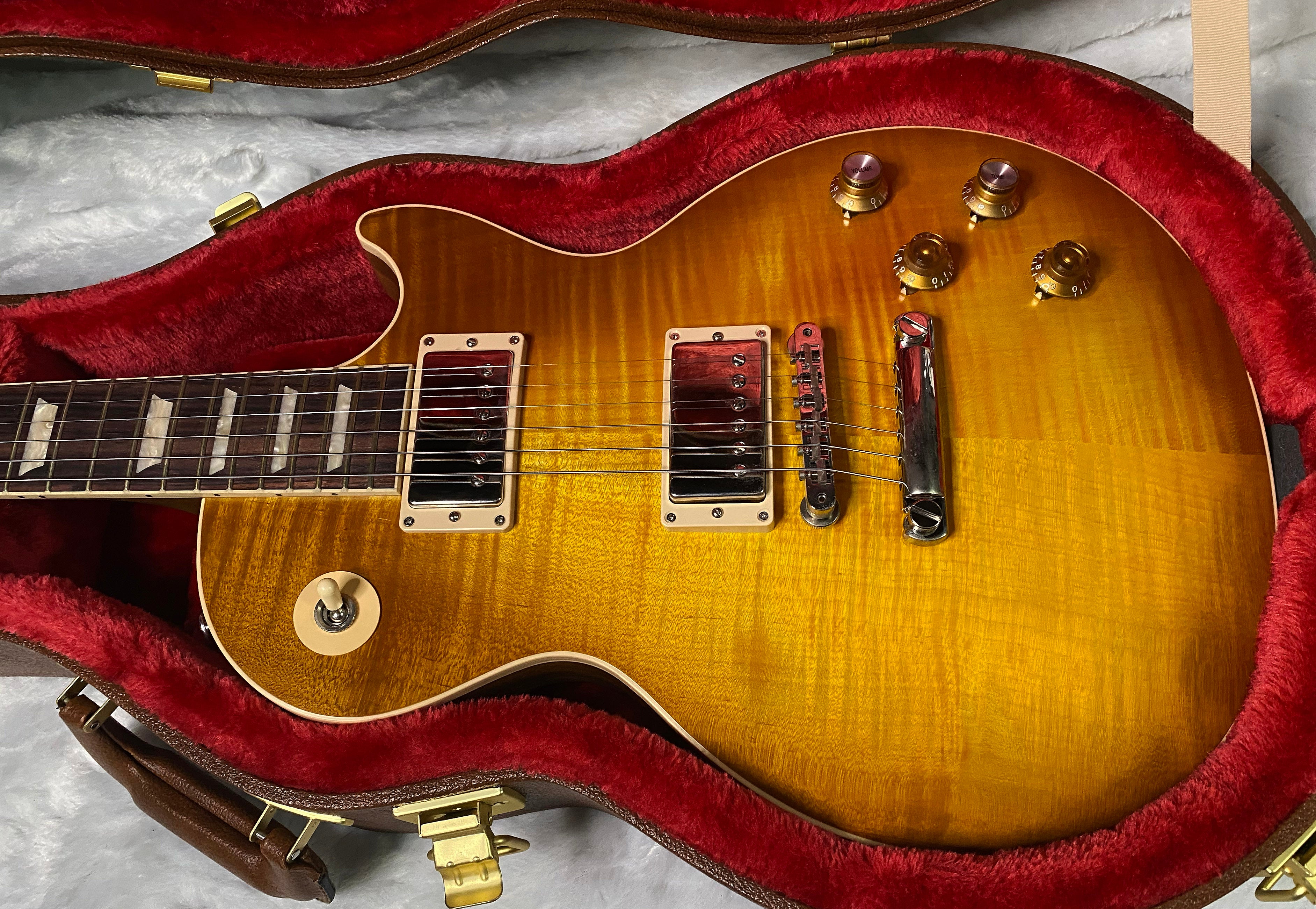 NEW ! Gibson Kirk Hammett "Greeny” Les Paul Standard﻿﻿ Greeny Burst - Only 8.45lbs - Authorized Dealer - G07671