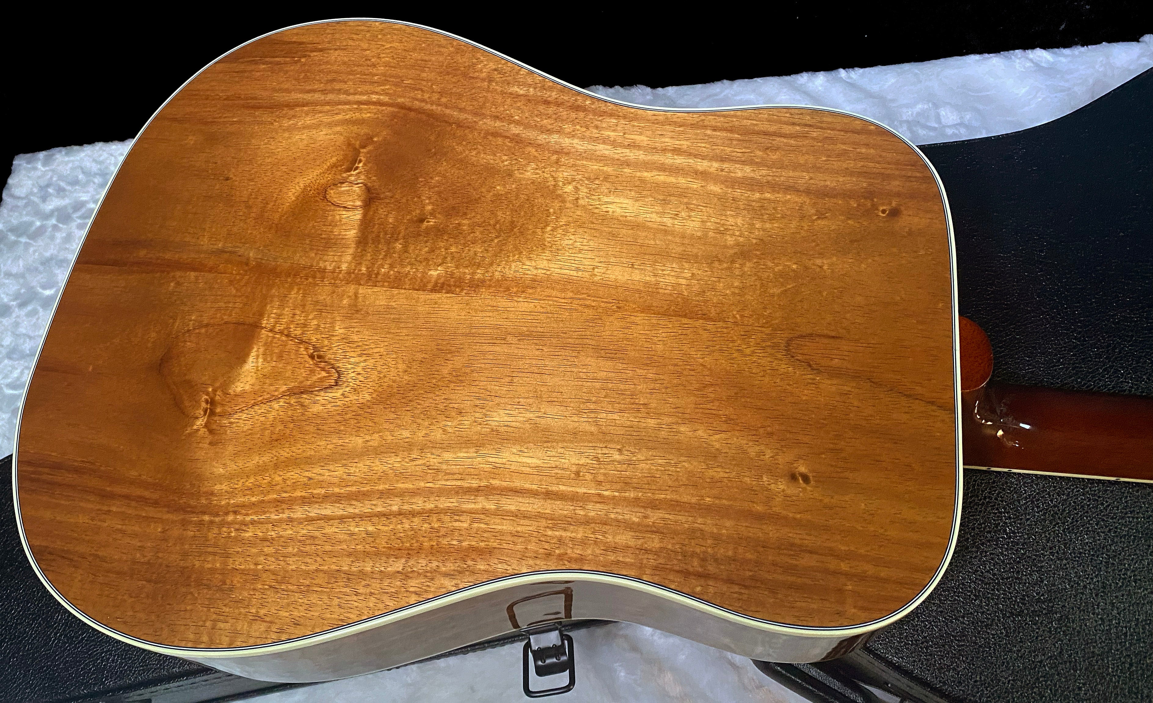 NEW! Gibson Custom Shop Hummingbird Koa/Carpathian Spruce Acoustic-Electric Guitar - Honeyburst - 4.65 lbs - Authorized Dealer! G06299