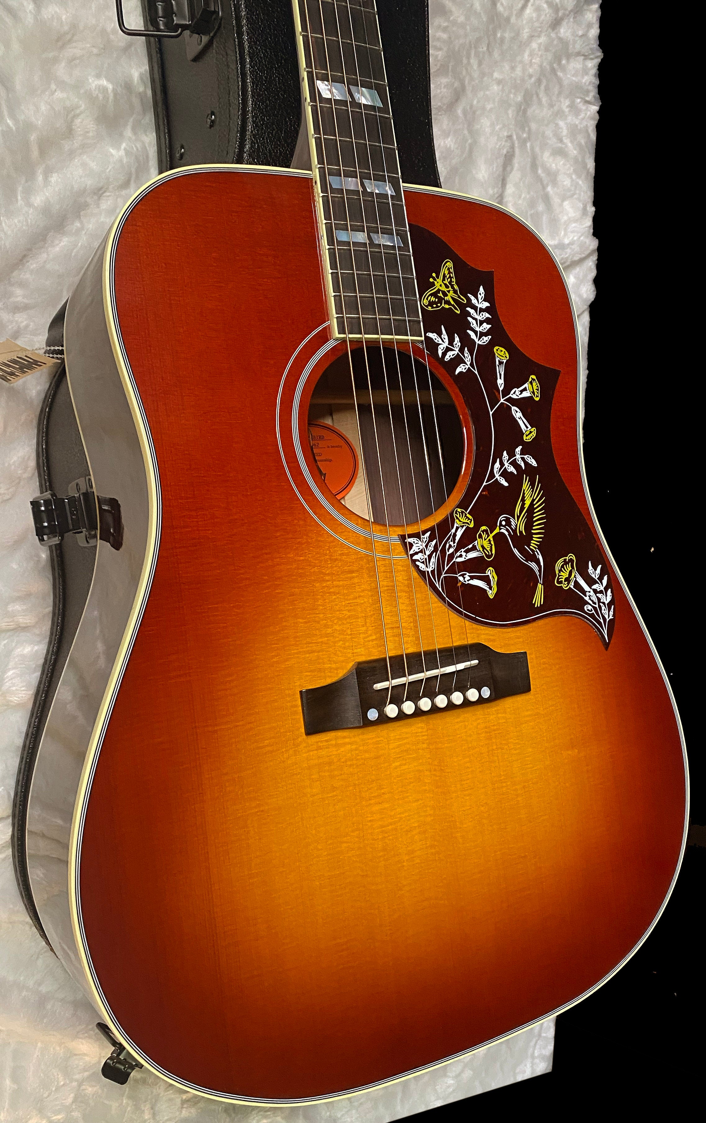 NEW! Gibson Custom Shop Hummingbird Rosewood 3-Piece Back Acoustic-Electric Guitar - Rosewood Burst - 4.65 lbs - Authorized Dealer! G06304