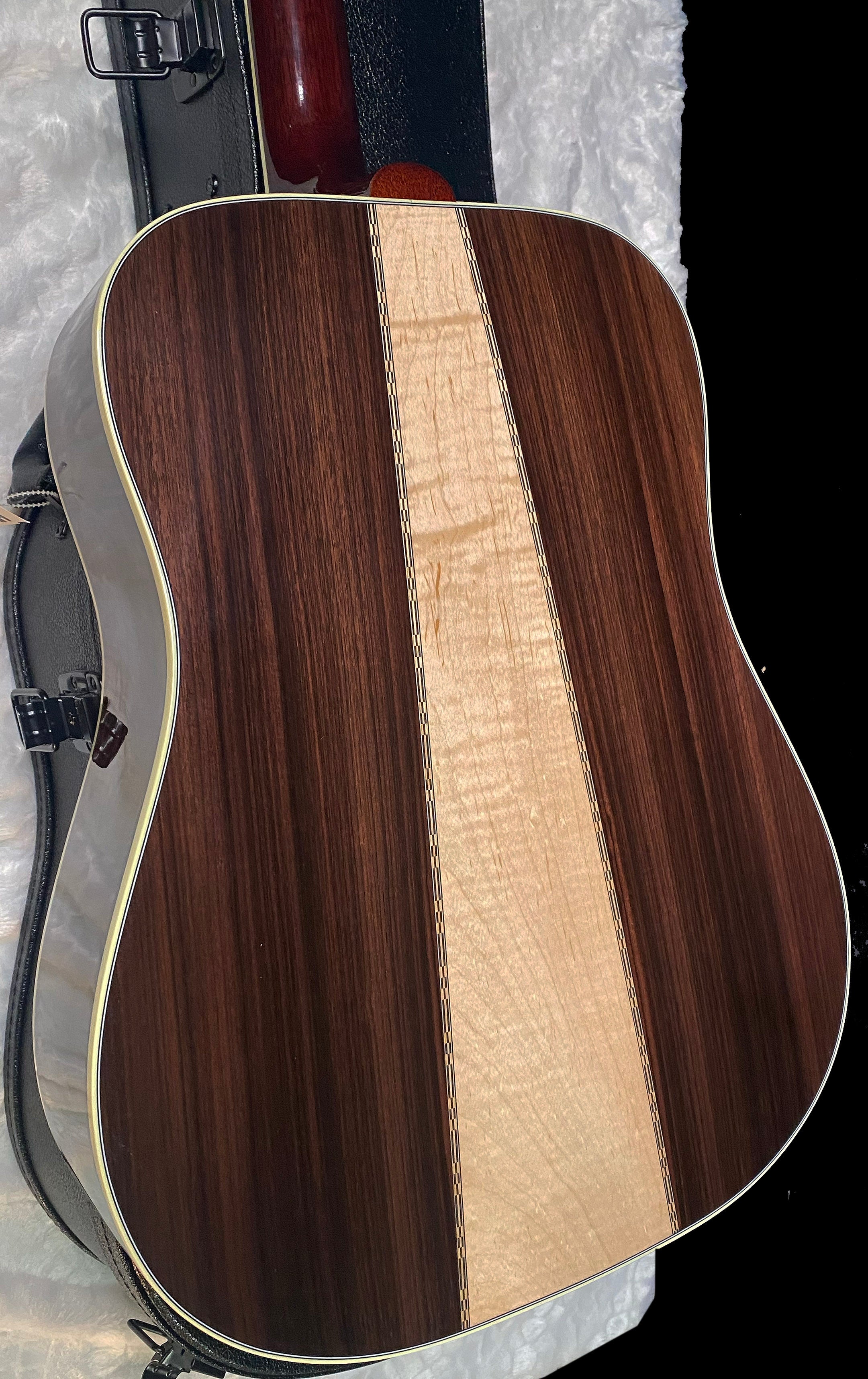 NEW! Gibson Custom Shop Hummingbird Rosewood 3-Piece Back Acoustic-Electric Guitar - Rosewood Burst - 4.65 lbs - Authorized Dealer! G06304