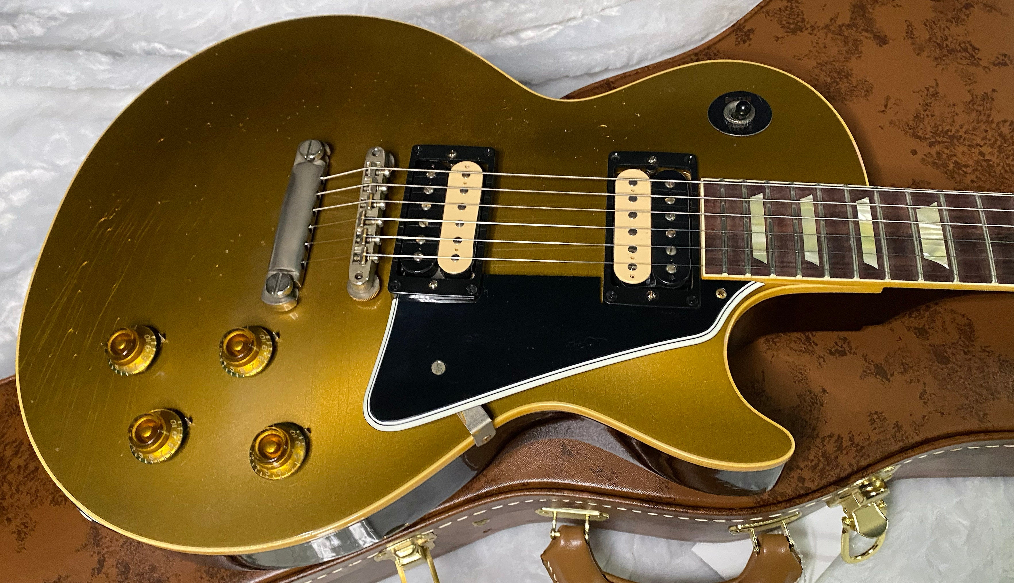 NEW! Gibson Custom Shop Murphy Lab '57 Les Paul Goldtop - Dark Back - Light Aged - Authorized Dealer - 9 lbs - G07683