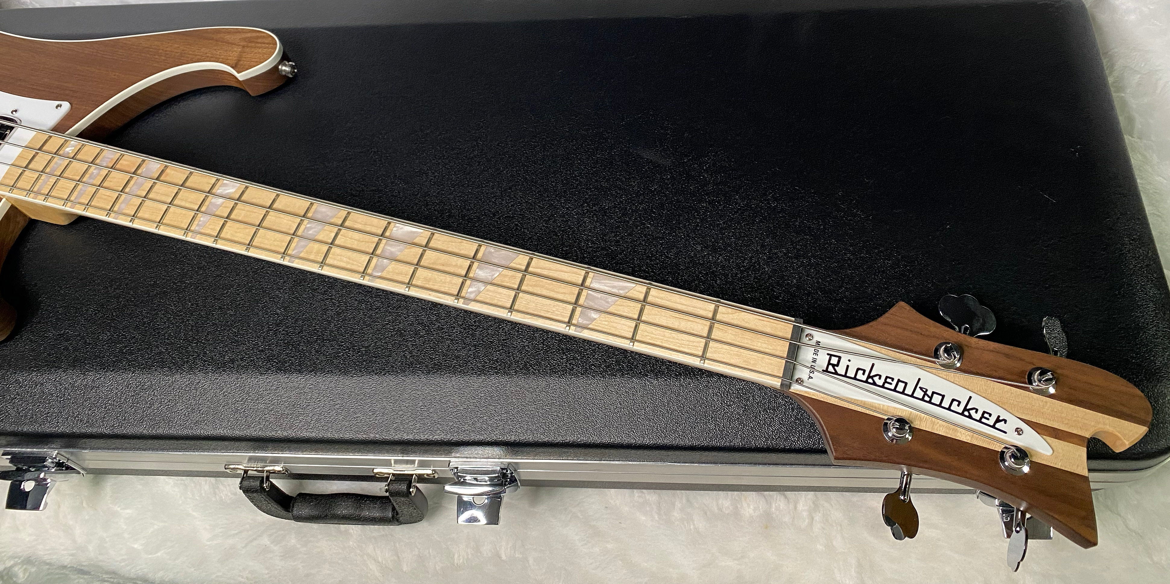 NEW! Rickenbacker 4003 W Walnut - 4-String Bass - Authorized Dealer - 8.35lbs - G06962