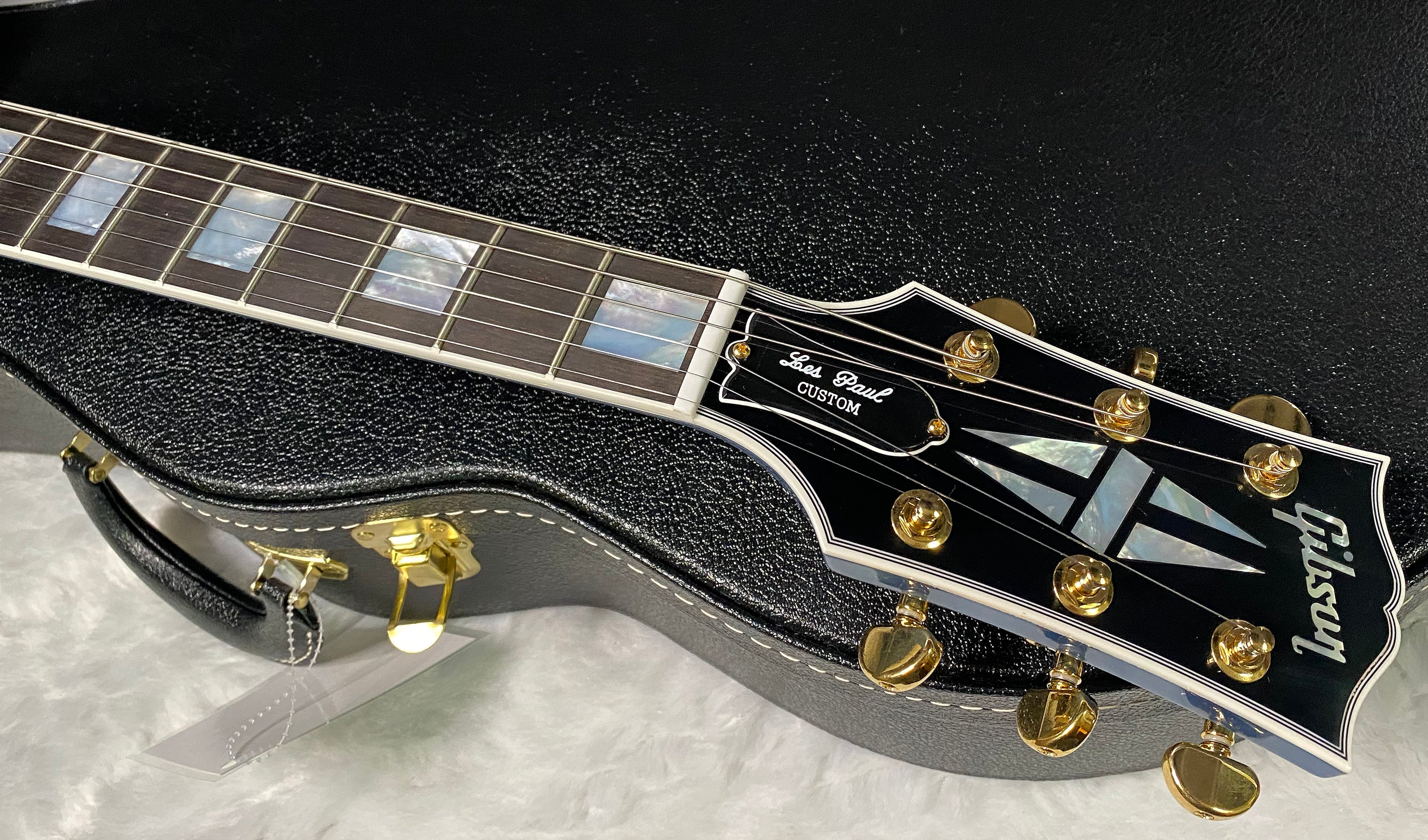 NEW! Gibson Les Paul Custom - Dealer Select - P90 Pick-Ups - Pelham Blue VOS - Custom Shop M2M - Authorized Dealer - Only 9lbs - G07687
