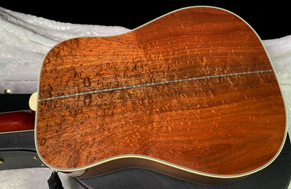 NEW! Gibson Hummingbird Custom Koa - Dealer Select - Autumnburst - Authorized Dealer - Custom Shop - 4.75 lbs - G07701