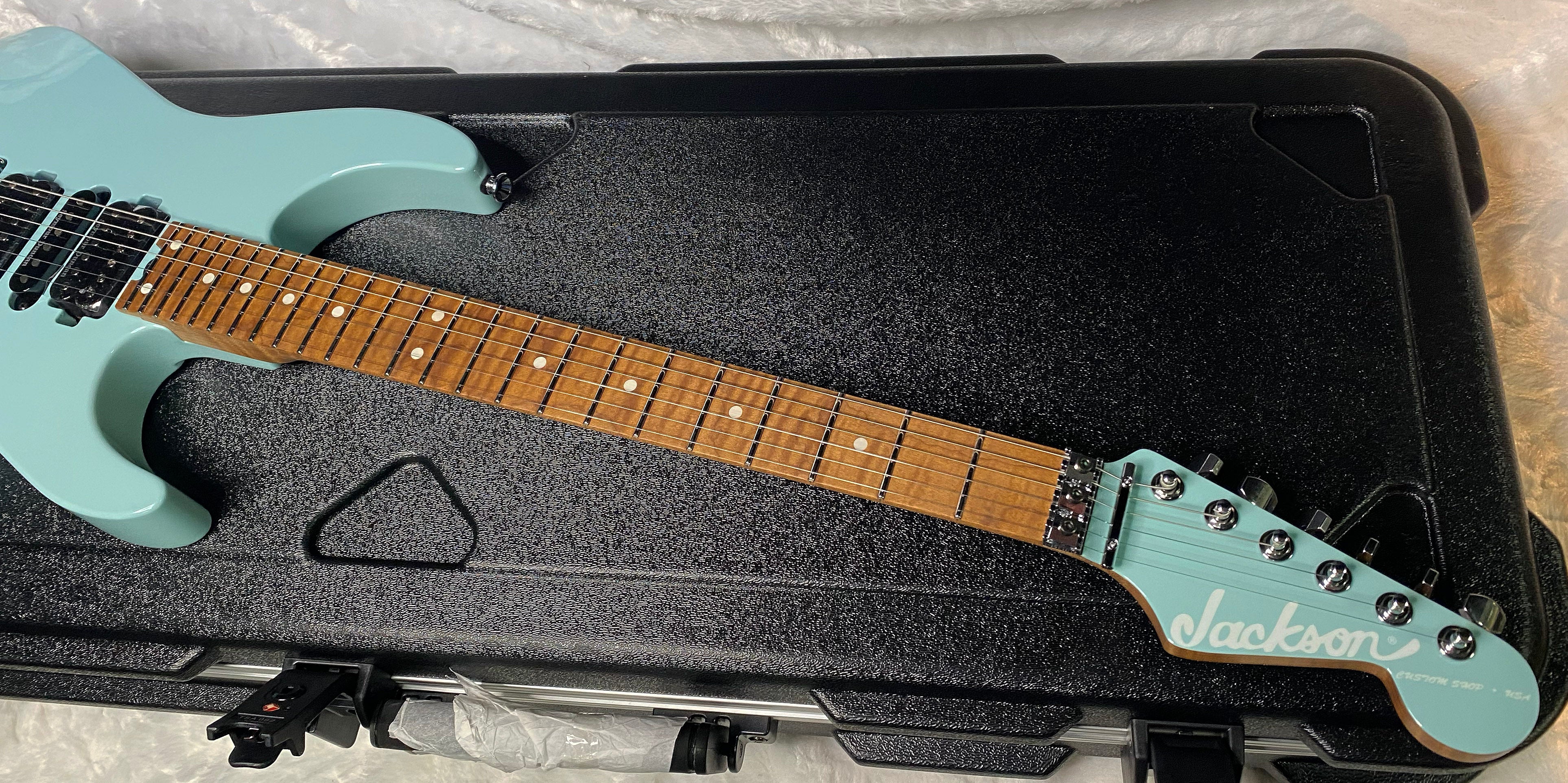 NEW ! Jackson Custom Shop Dinky HSH - Roasted Maple Neck & Fretboard - DK - Daphne Blue - Authorized Dealer - 7.7 lbs - G06969
