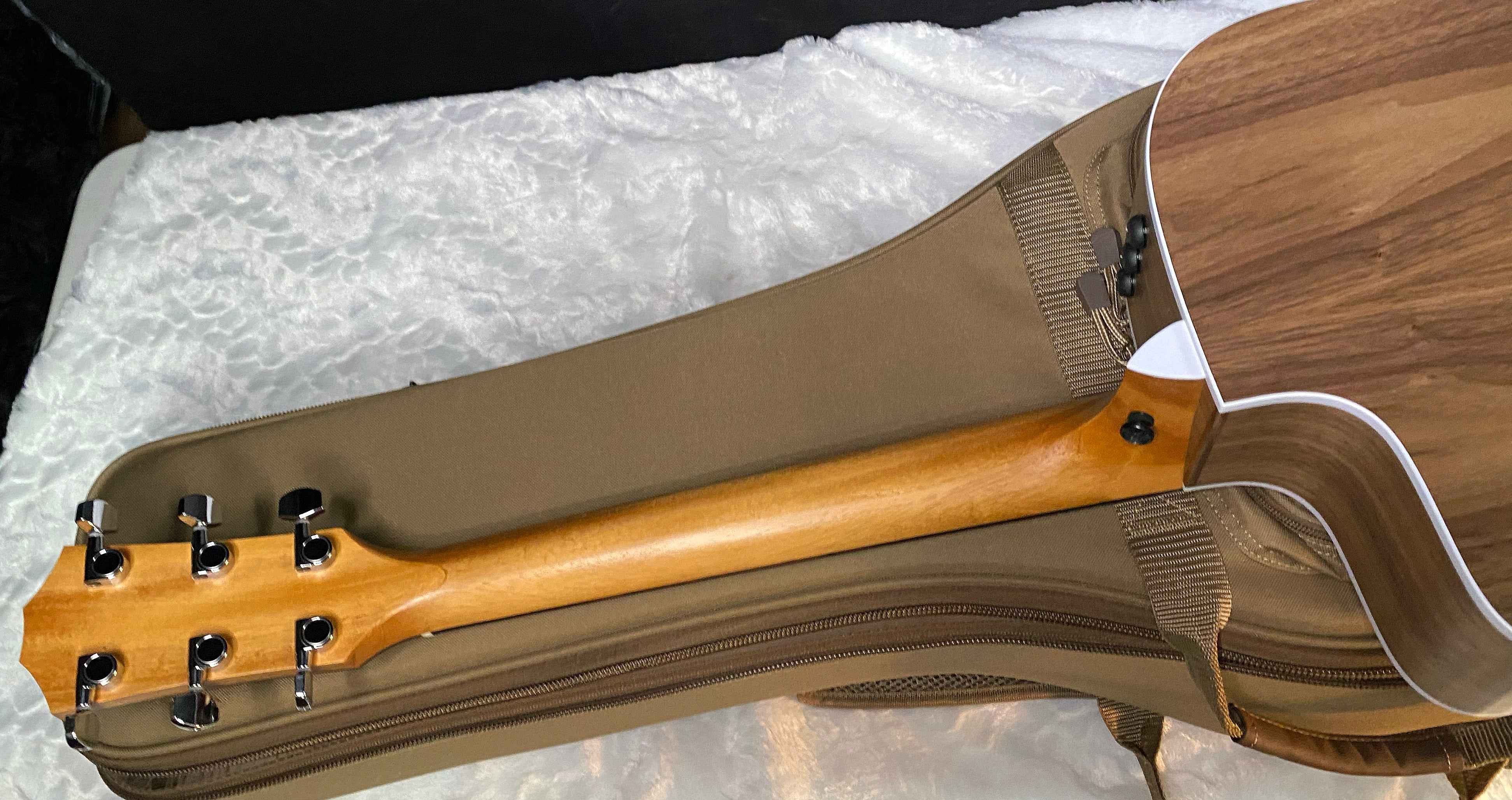 NEW! Taylor 214ce Grand Auditorium Acoustic-Electric Guitar Natural Finish - 4.4lbs - Authorized Dealer - G06229 (Copy)