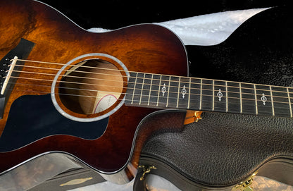 NEW! Taylor 222ce-K DLX Grand Concert Acoustic-Electric Guitar - Tobacco - 4.65lbs - Authorized Dealer - G06295