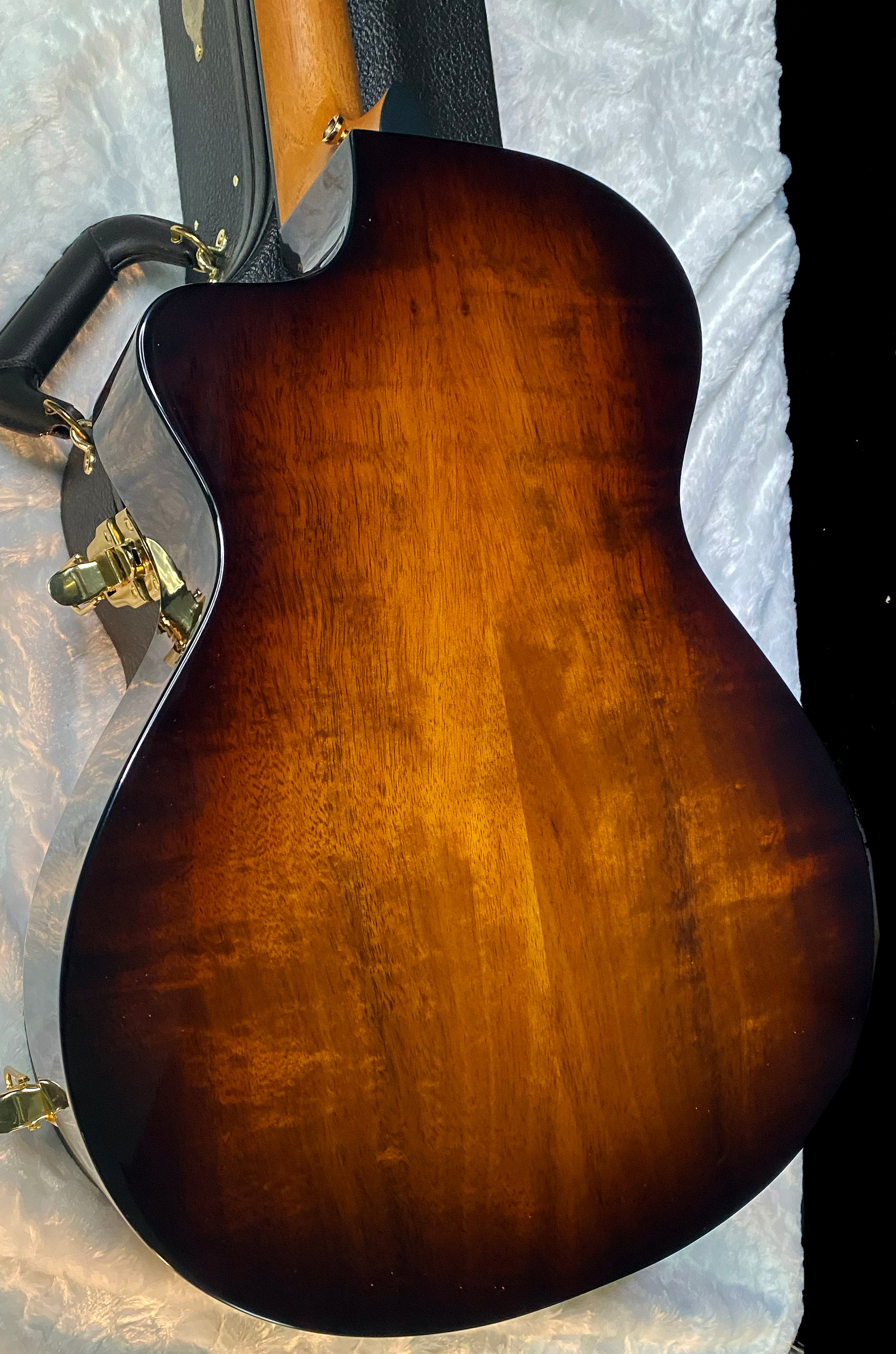 NEW! Taylor 222ce-K DLX Grand Concert Acoustic-Electric Guitar - Tobacco - 4.65lbs - Authorized Dealer - G06295