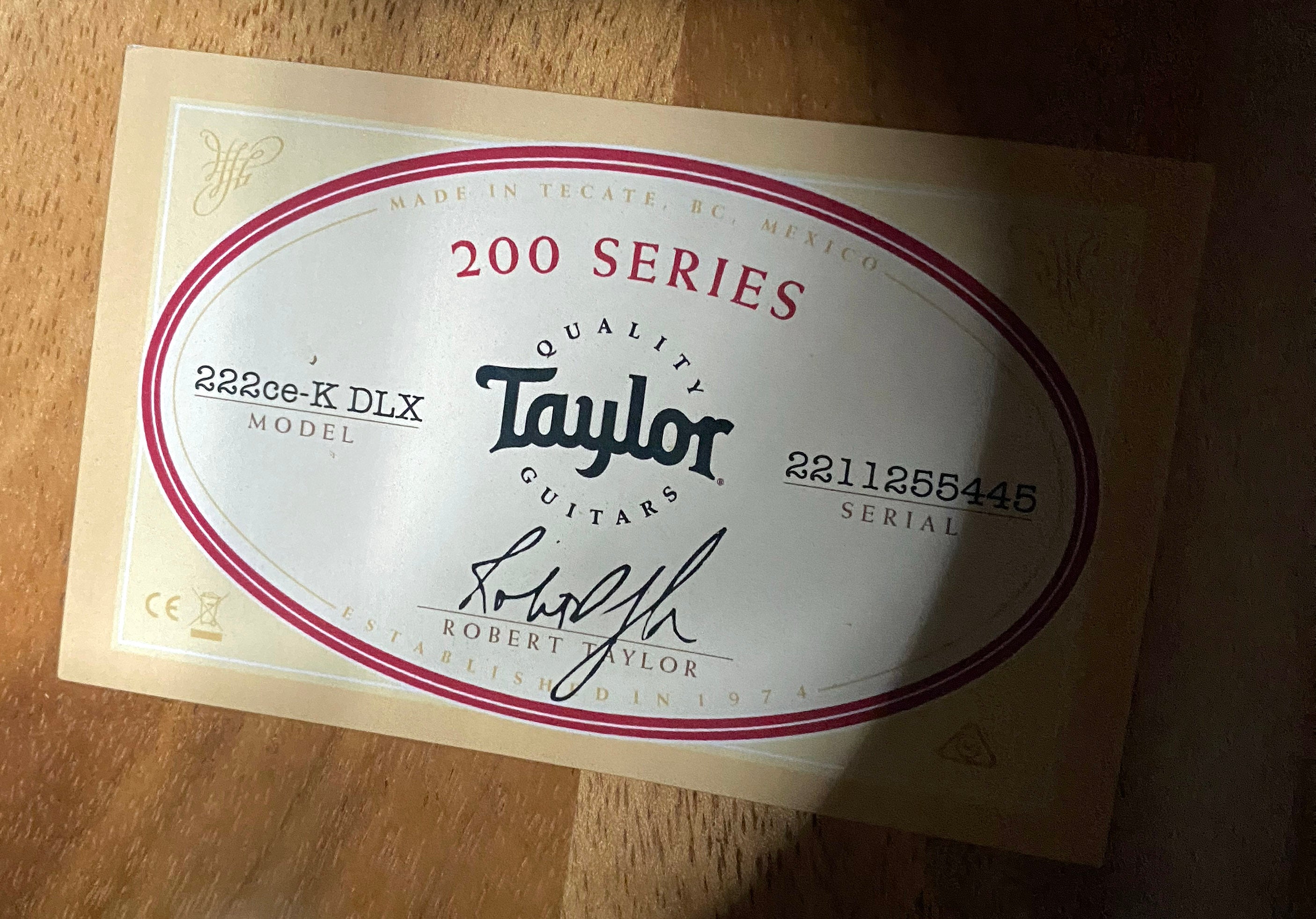 NEW! Taylor 222ce-K DLX Grand Concert Acoustic-Electric Guitar - Tobacco - 4.45lbs - Authorized Dealer - G06254