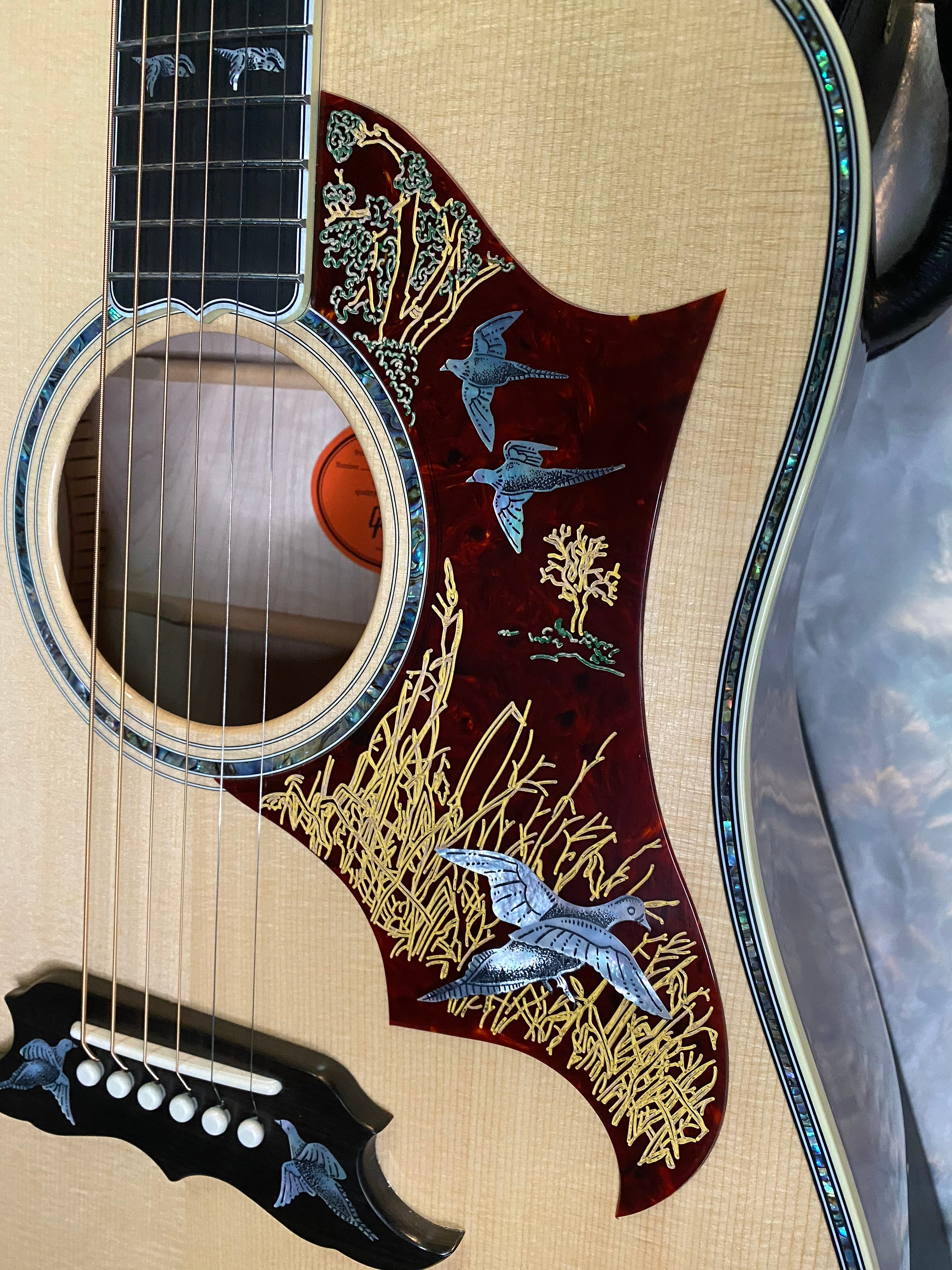 NEW! Gibson Custom Shop Dove - Doves In Flight - Authorized Dealer - 5.1 lbs - G06040