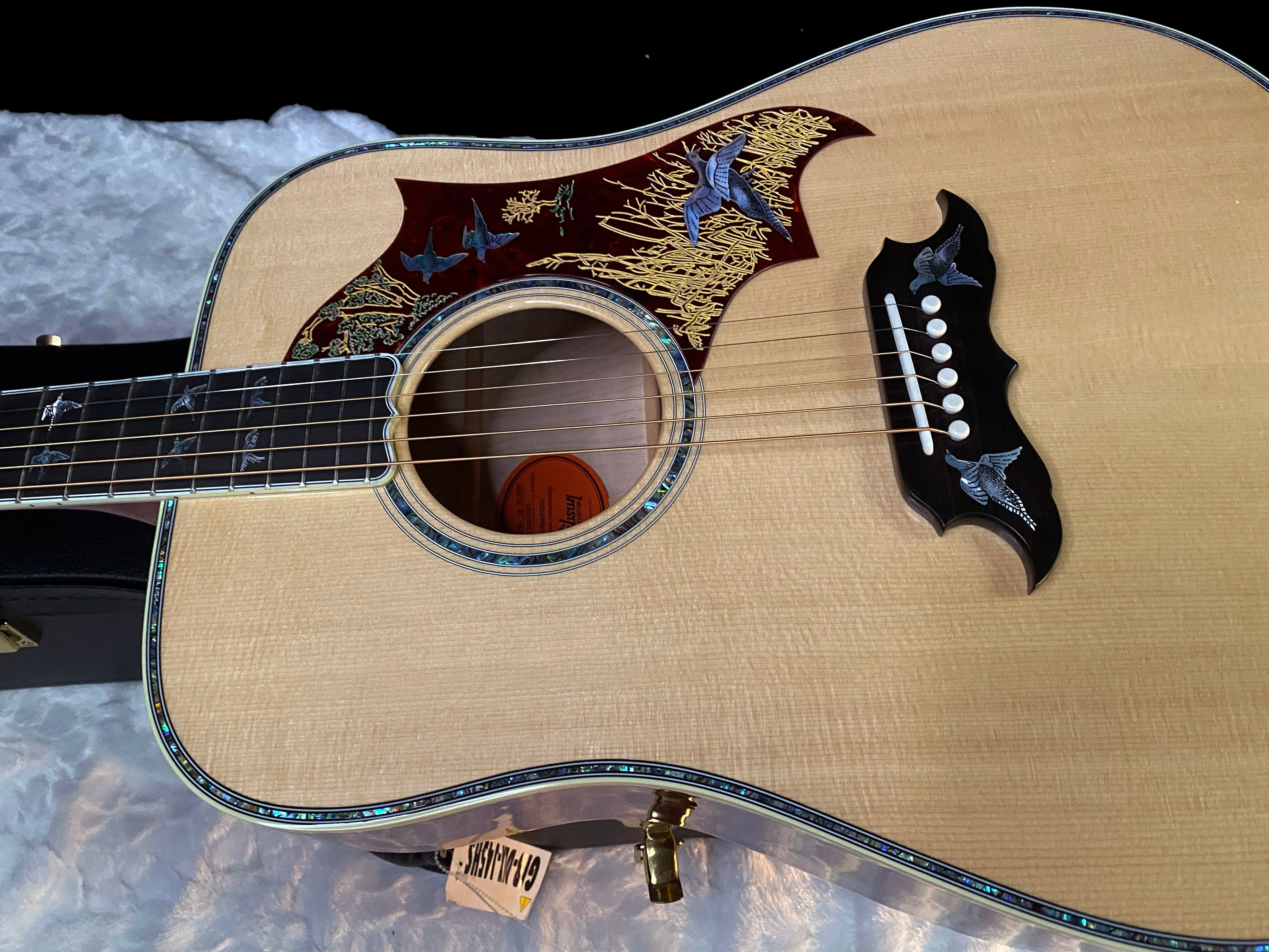 NEW! Gibson Custom Shop Dove - Doves In Flight - Authorized Dealer - 5.1 lbs - G06040