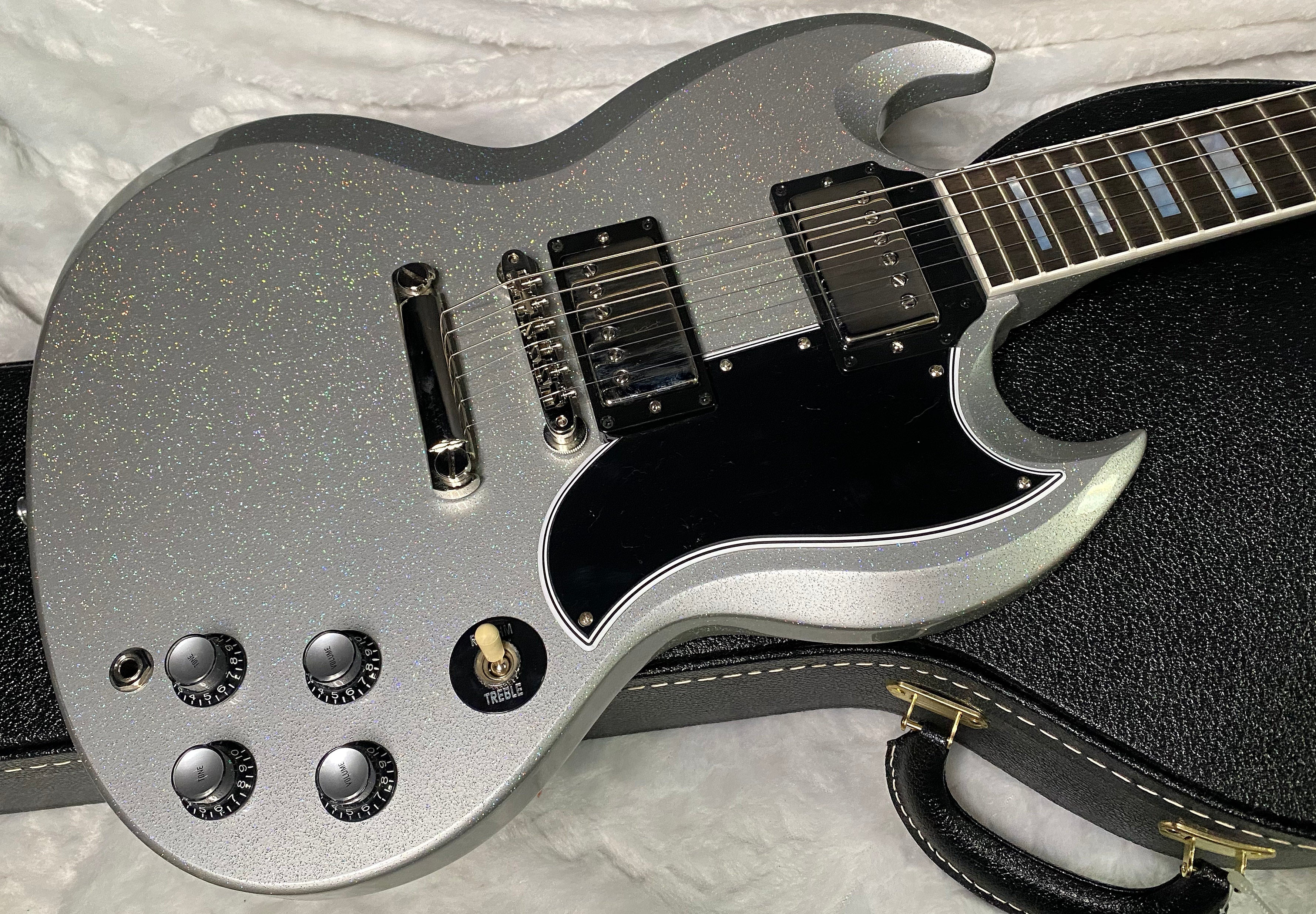 NEW! Gibson Custom SG Custom Electric Guitar - Radiant Sparkle - WOW! Just Incredible! 7lbs - Authorized Dealer - G07678