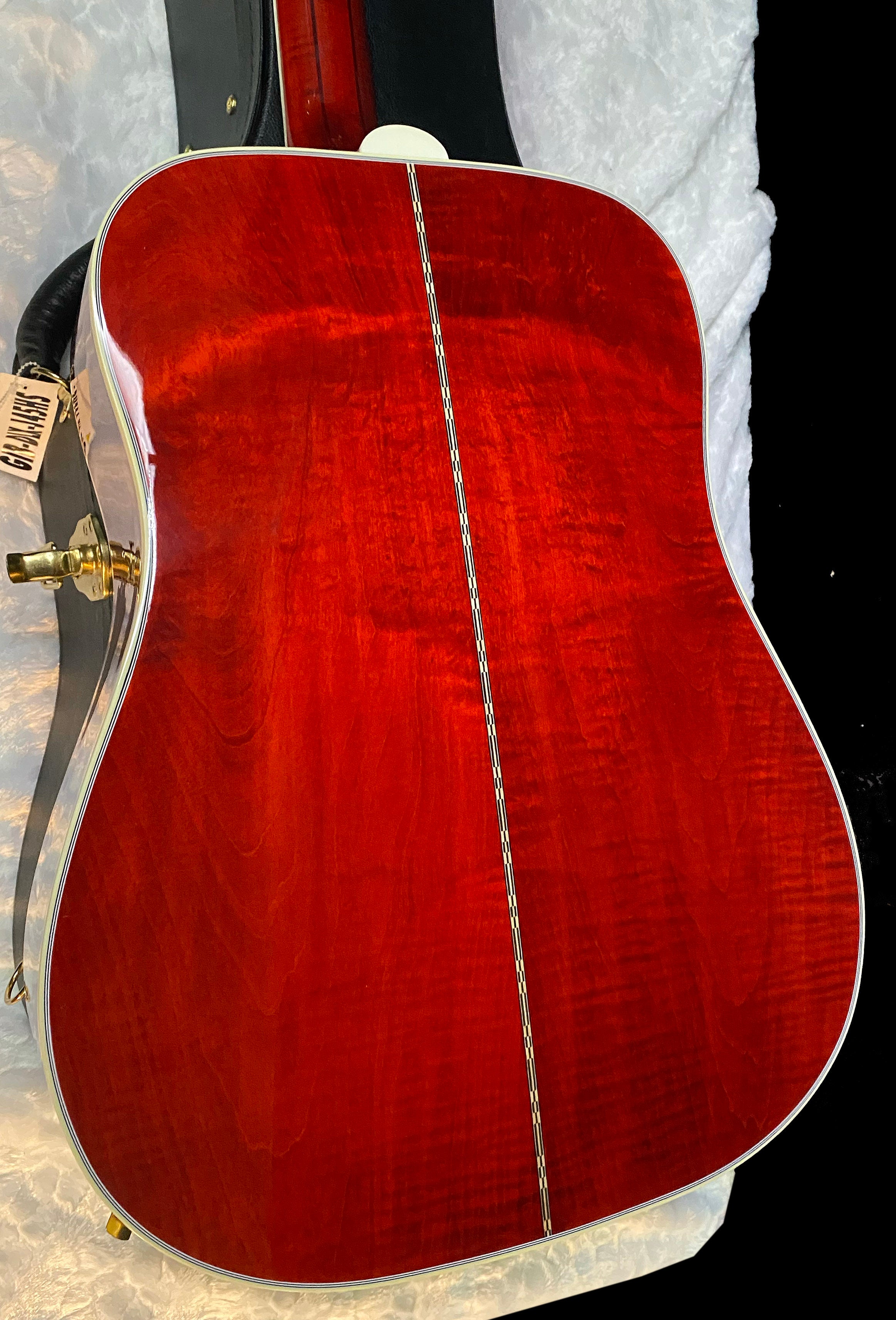 NEW! Gibson Custom Shop Dove - Doves In Flight - Authorized Dealer - 5.1 lbs - G06040