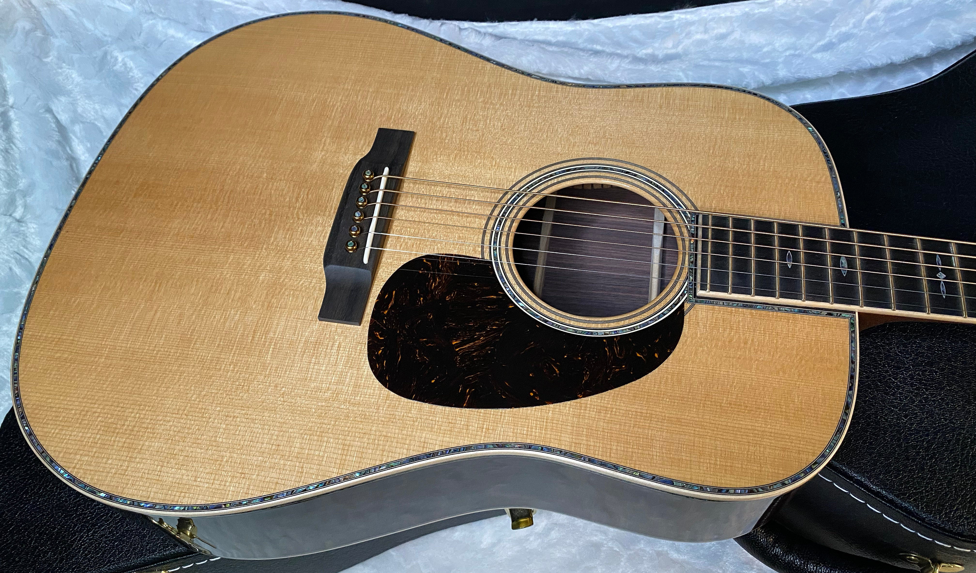 NEW! Martin D-45 Modern Deluxe - Acoustic Guitar - 4.3lbs - Authorized Dealer - G05509 - 10D45MODERNDELUXE