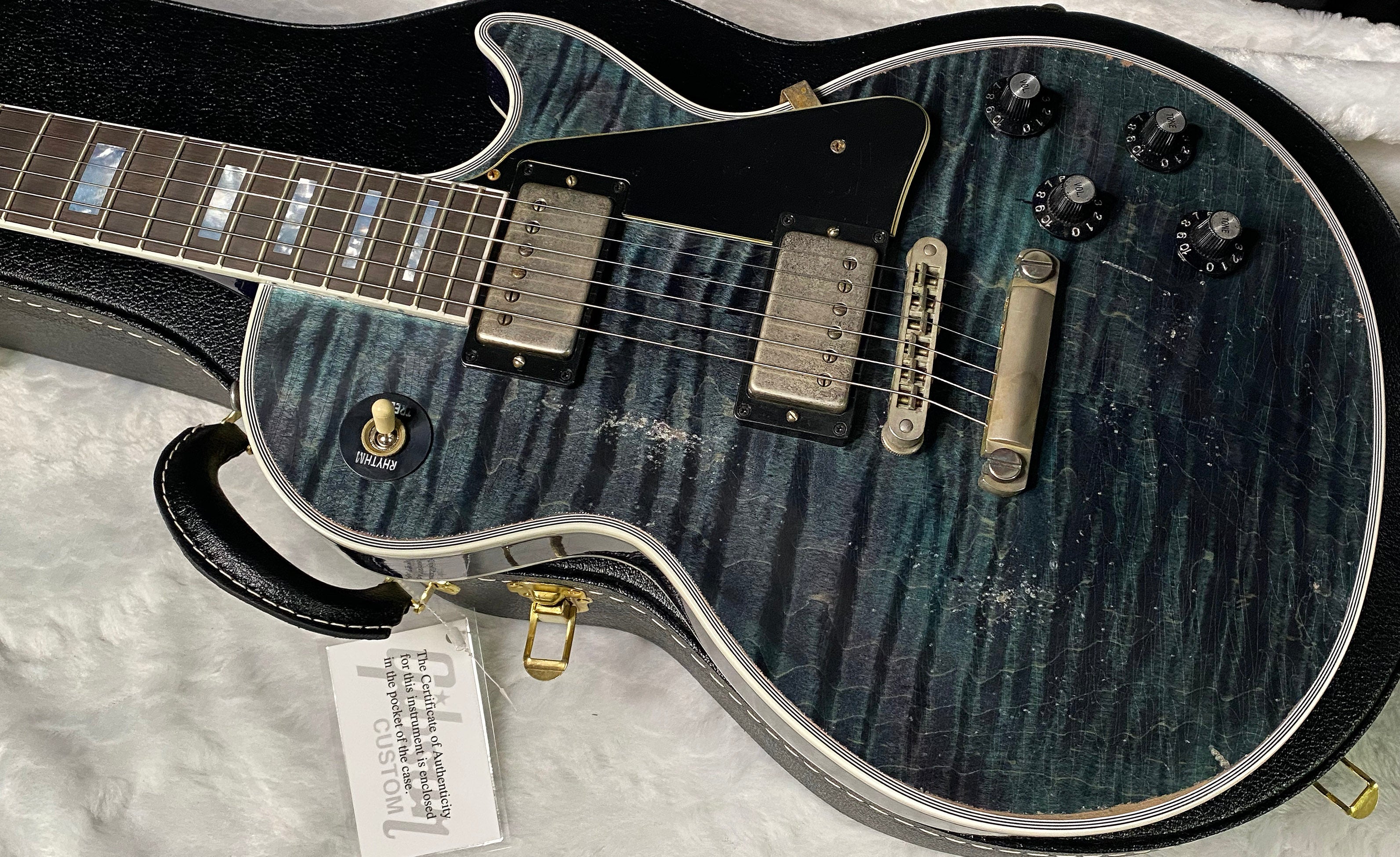 NEW! Gibson Custom Les Paul Custom AAAA Figured Monster Maple Top - Nordic Blue, Heavy Aging - 8.5lbs - G067685