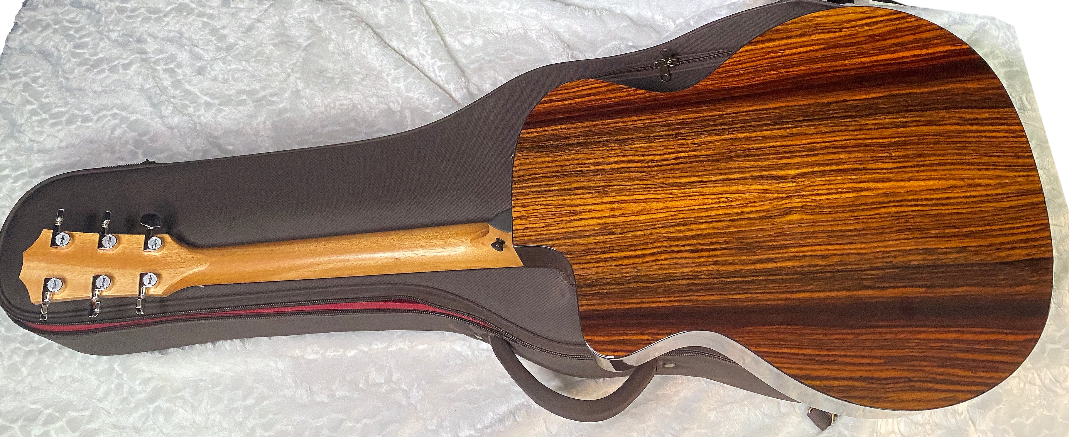 NEW! Taylor 214ce Plus Grand Auditorium Acoustic-Electric Guitar Natural Finish - 4.7lbs - Authorized Dealer - G06248