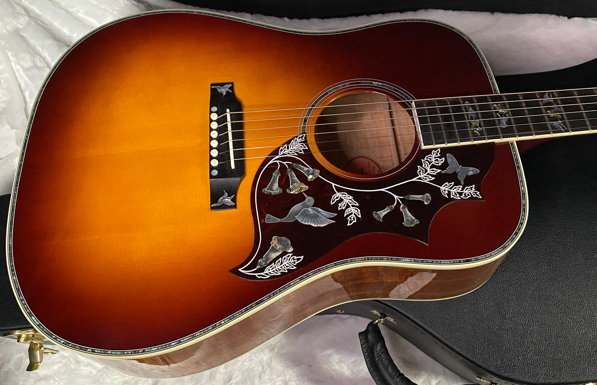 NEW! Gibson Hummingbird Custom Koa - Dealer Select - Autumnburst - Authorized Dealer - Custom Shop - 4.6 lbs - G07696