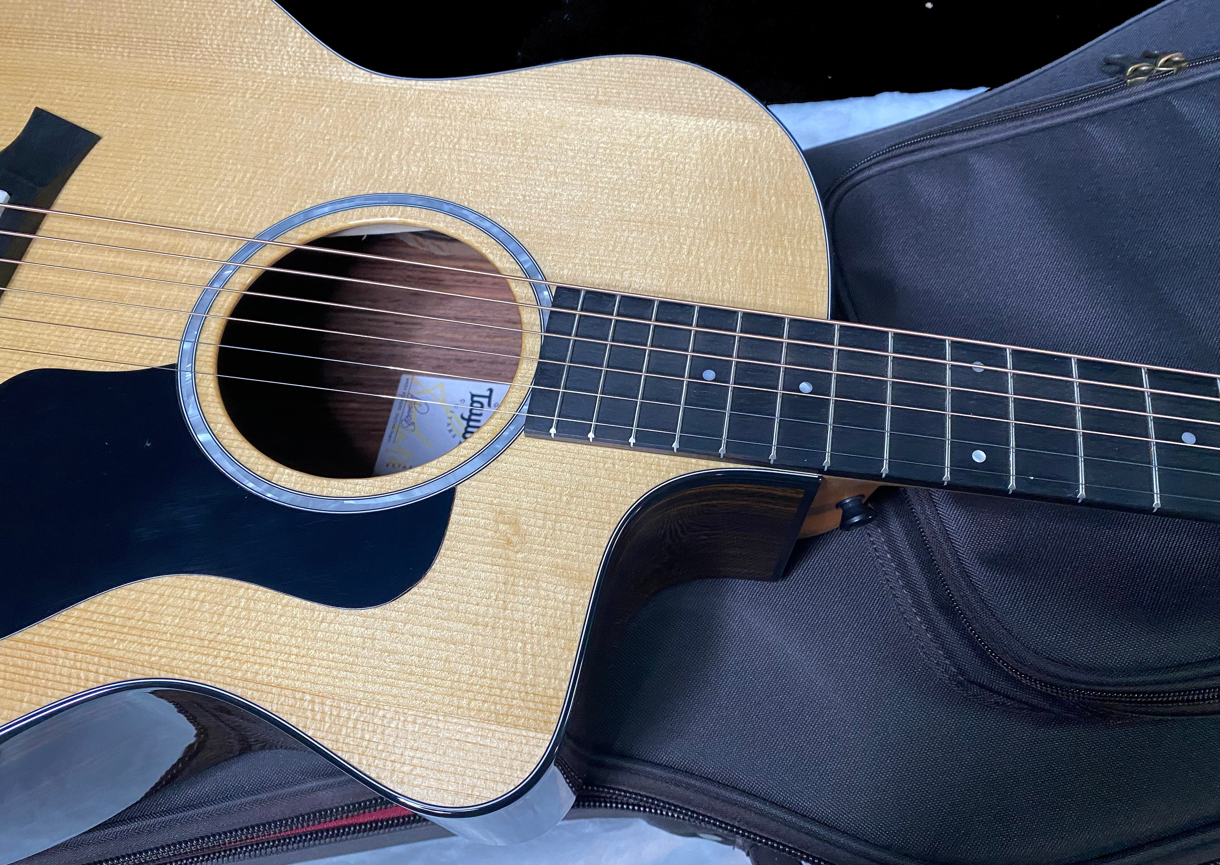 NEW! Taylor 214ce Plus Grand Auditorium Acoustic-Electric Guitar Natural Finish - 4.9lbs - Authorized Dealer - G06268