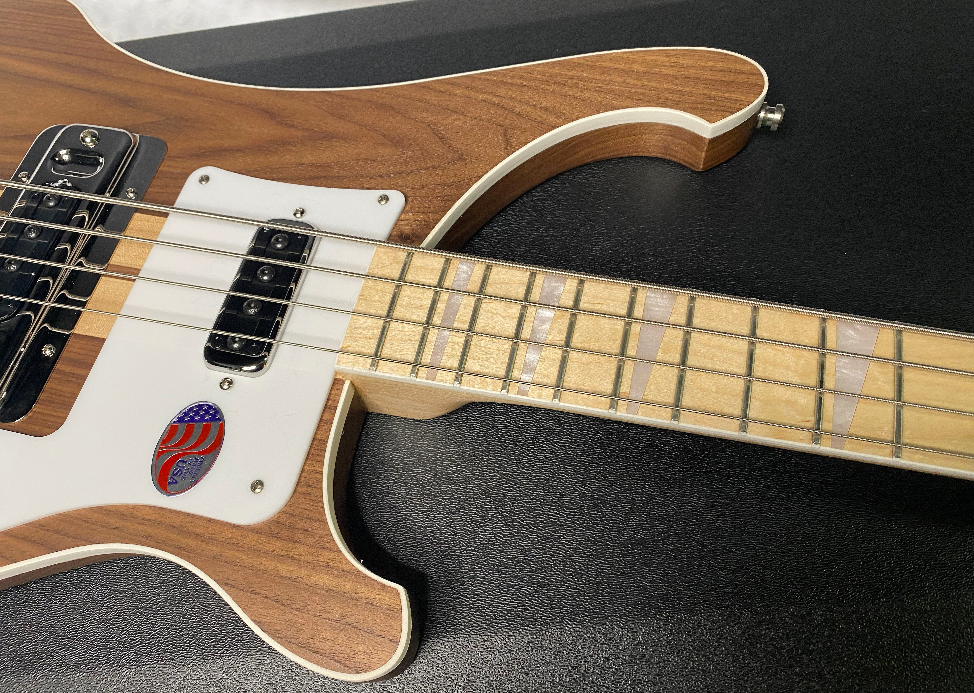 NEW! Rickenbacker 4003 W Walnut - 4-String Bass - Authorized Dealer - 8.45lbs - G06987