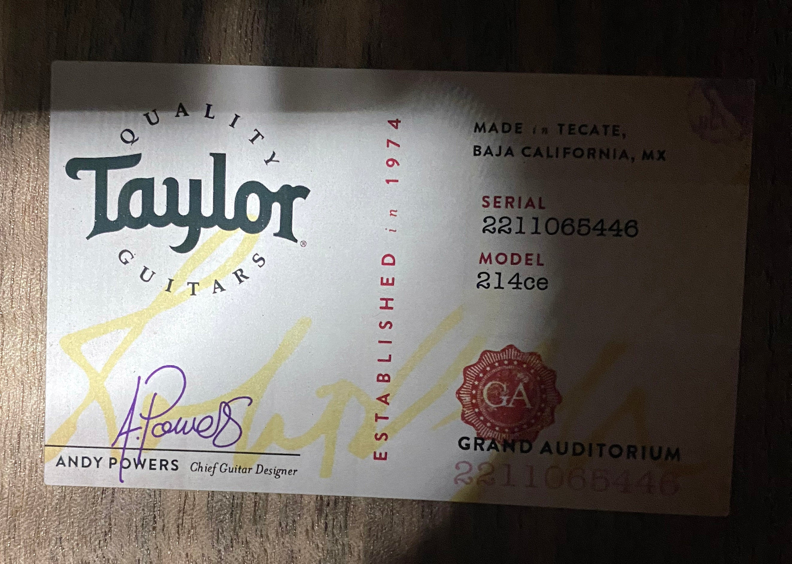 NEW! Taylor 214ce Grand Auditorium Acoustic-Electric Guitar Natural Finish - 4.35lbs - Authorized Dealer - G06275