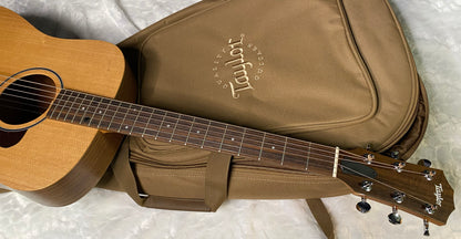 NEW! Taylor Big Baby Taylor BBT - Natural - 3.75lbs - Authorized Dealer - G06201