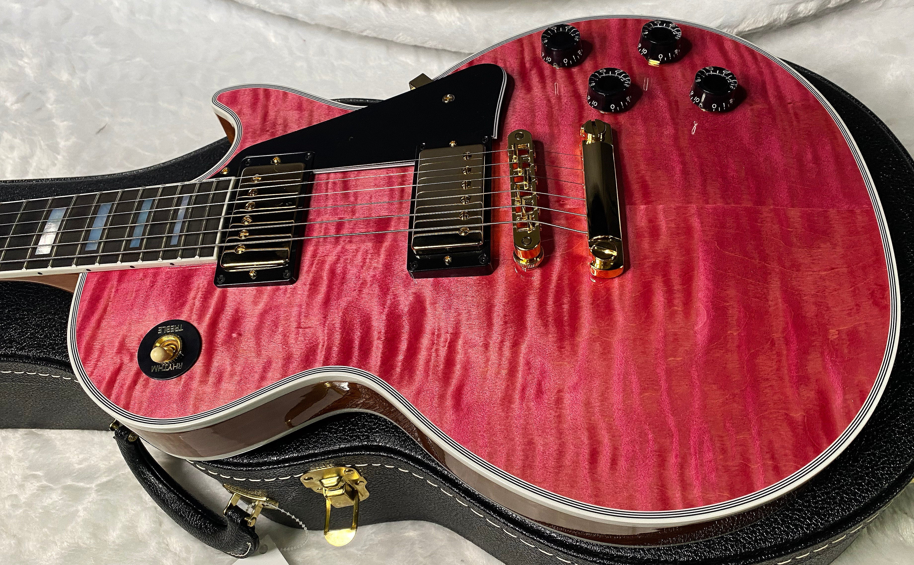 NEW! Gibson Dealer Select Custom Shop Les Paul Custom AAA Figured Top - Transparent Pink - Authorized Dealer - WOW! 8.65 lbs - G06982