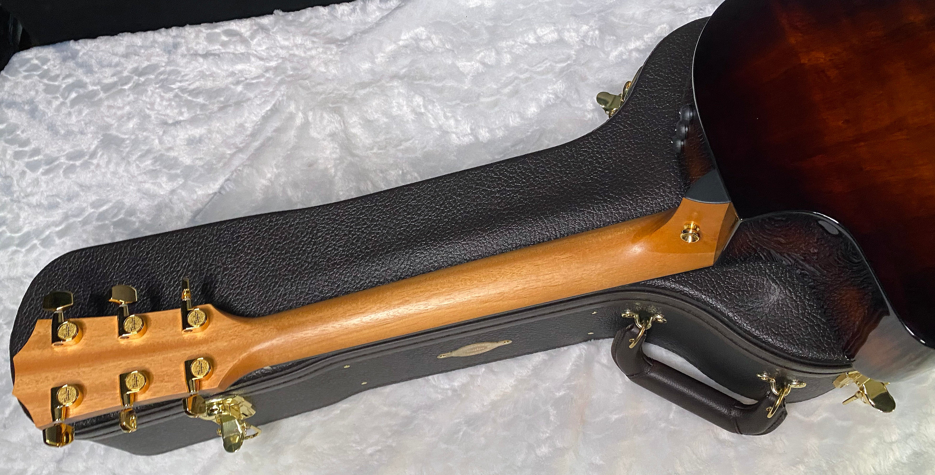 NEW! Taylor 224ce-K DLX Grand Auditorium Acoustic-Electric Guitar - Tobacco - 4.8lbs - Authorized Dealer - G06222