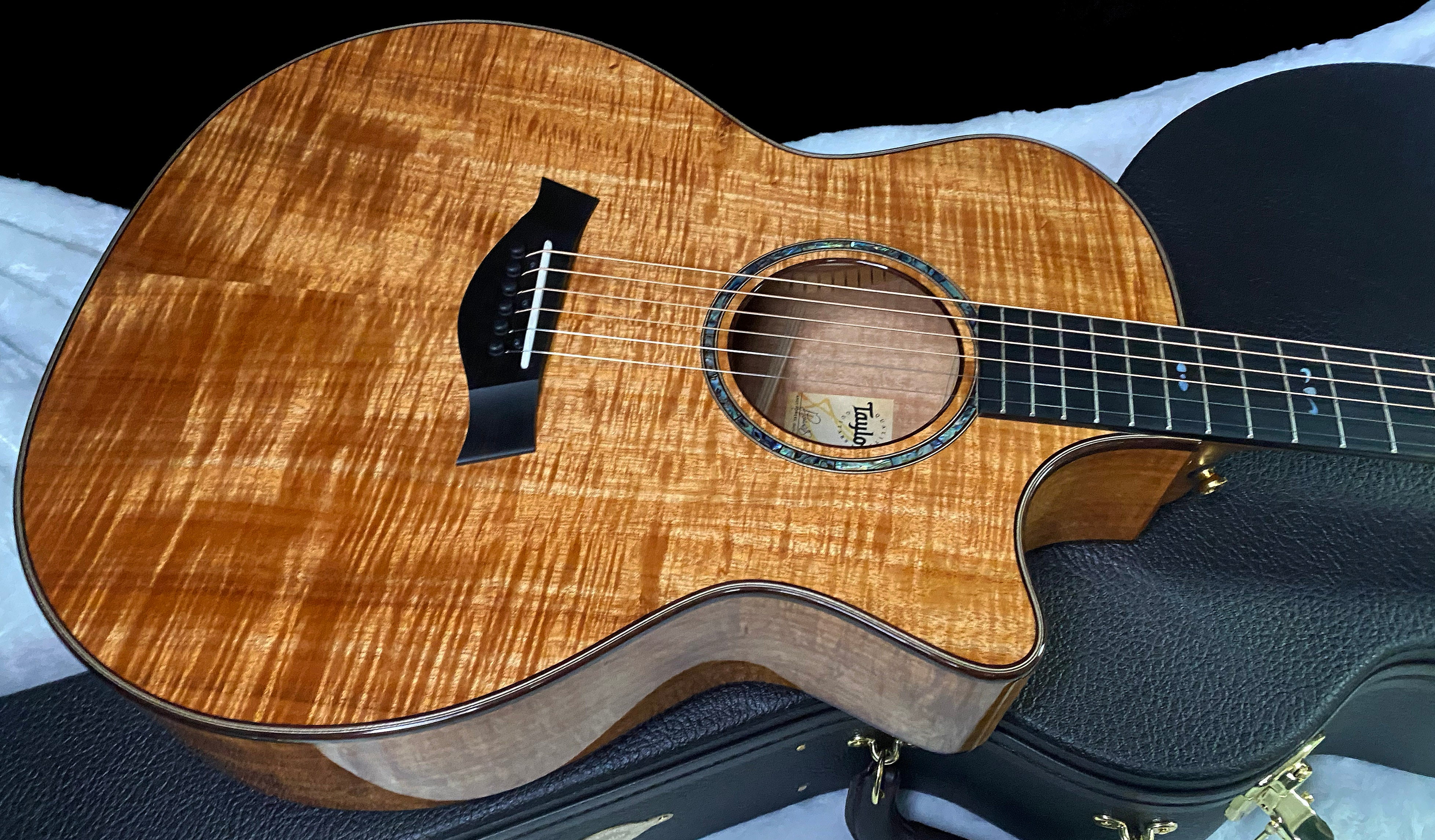 NEW! Taylor Custom 724ce Acoustic-Electric Guitar - Natural Gloss - AAAAA Hand Picked Koa - 4.5lbs - WOW! Authorized Dealer - G07694