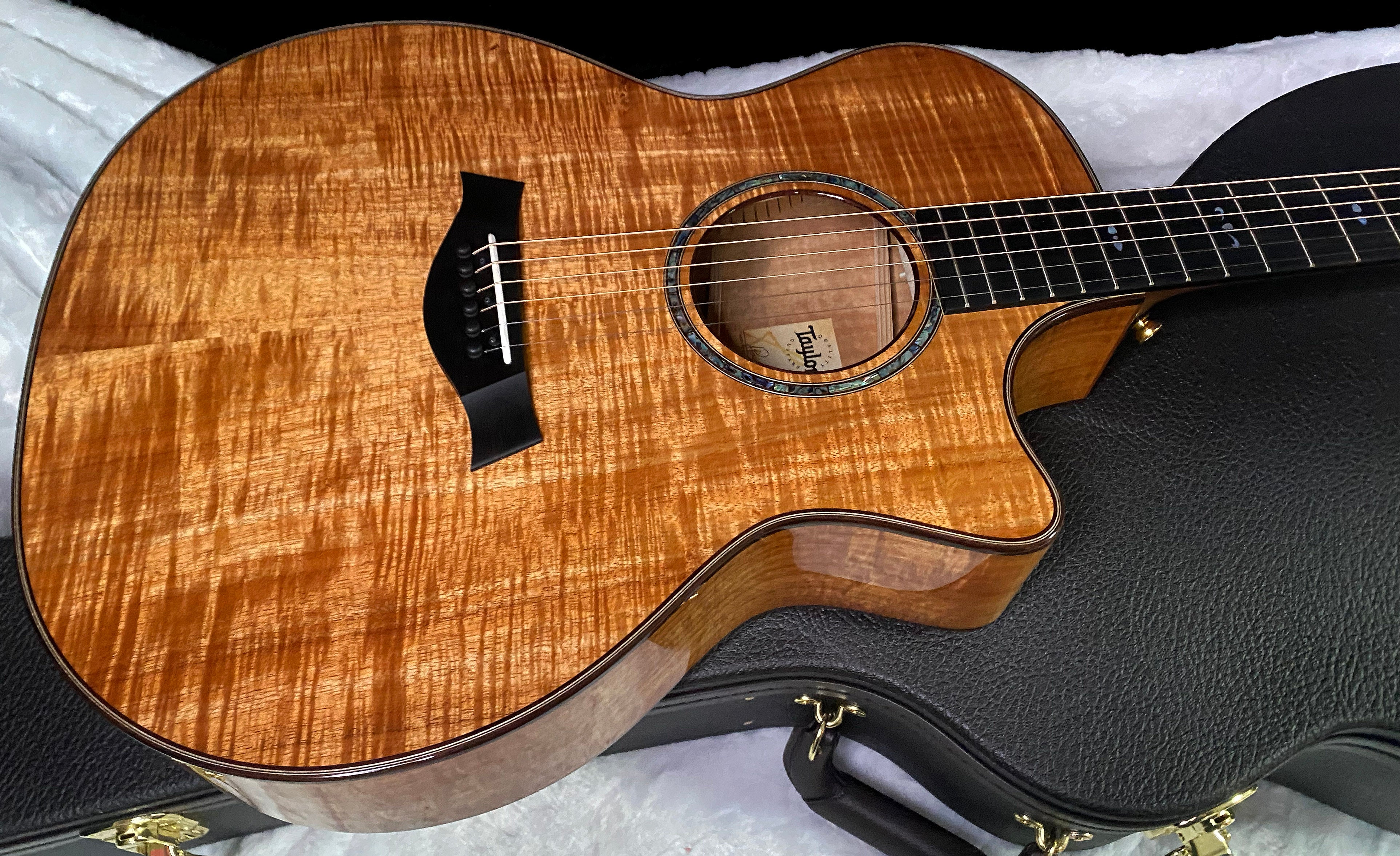 NEW! Taylor Custom 724ce Acoustic-Electric Guitar - Natural Gloss - AAAAA Hand Picked Koa - 4.5lbs - WOW! Authorized Dealer - G07694