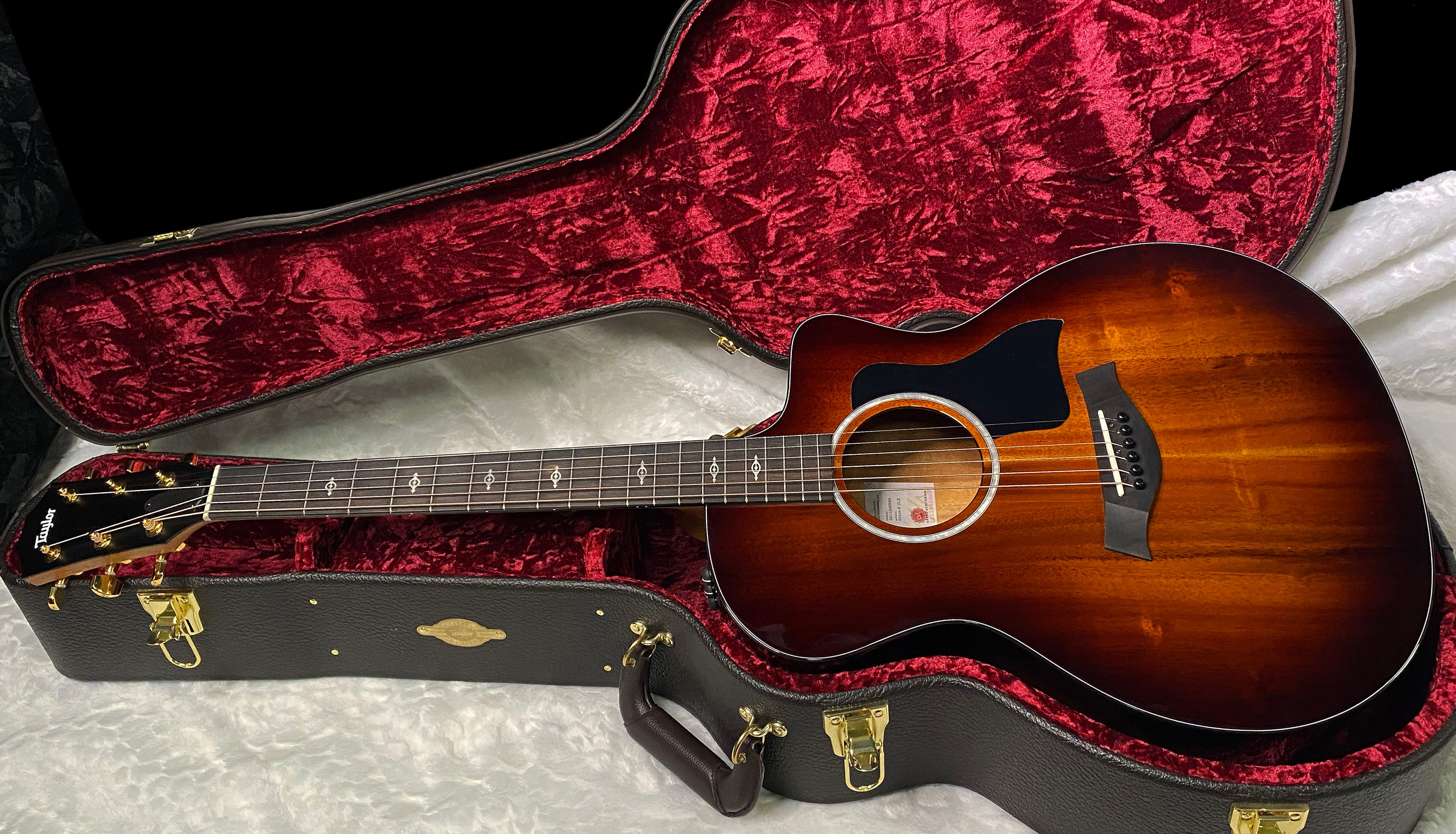 NEW! Taylor 224ce-K DLX Grand Auditorium Acoustic-Electric Guitar - Tobacco - 4.8lbs - Authorized Dealer - G06249